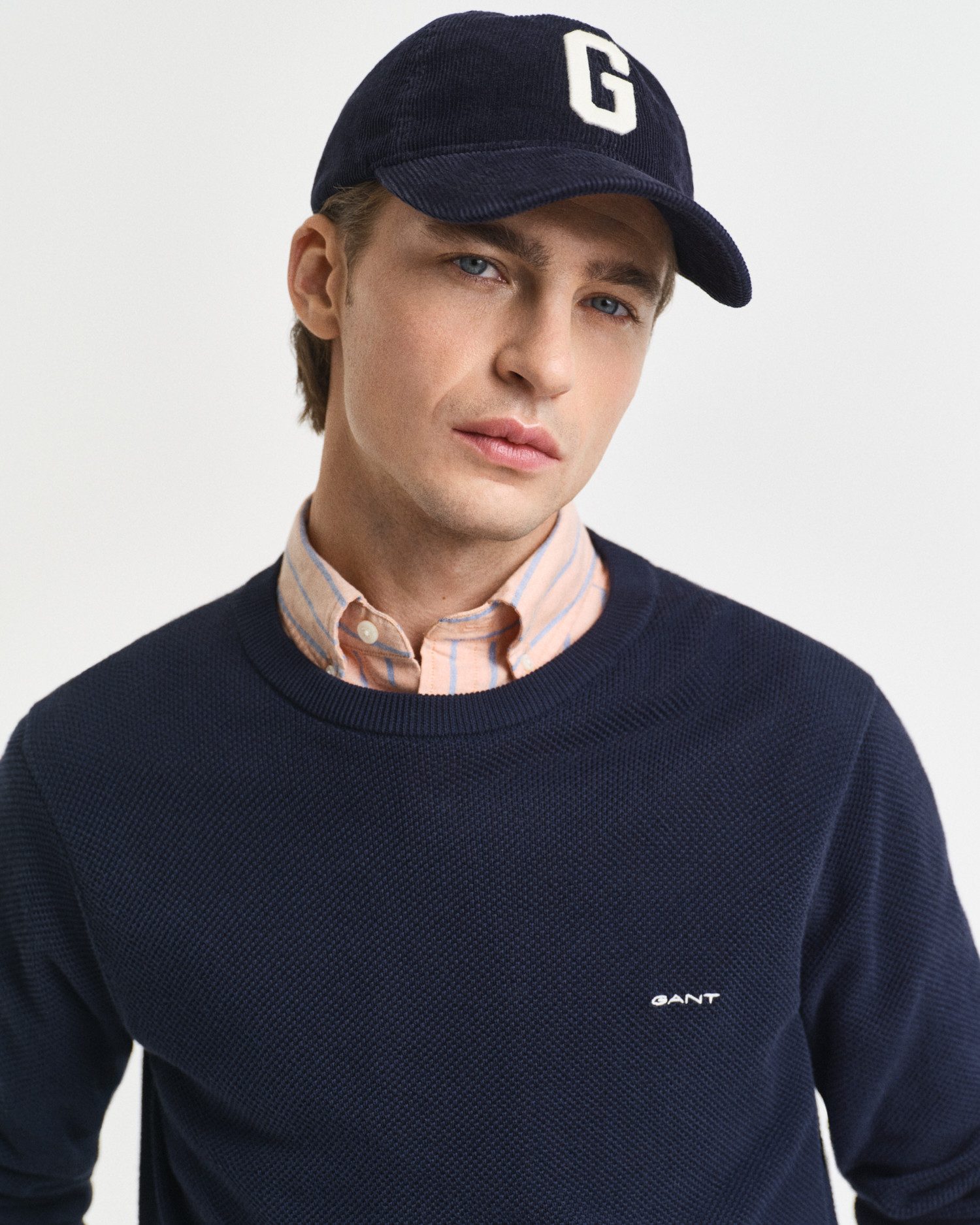 Gant Rundhalspullover COTTON PIQUE C-NECK mit Logostickerei auf der Brust