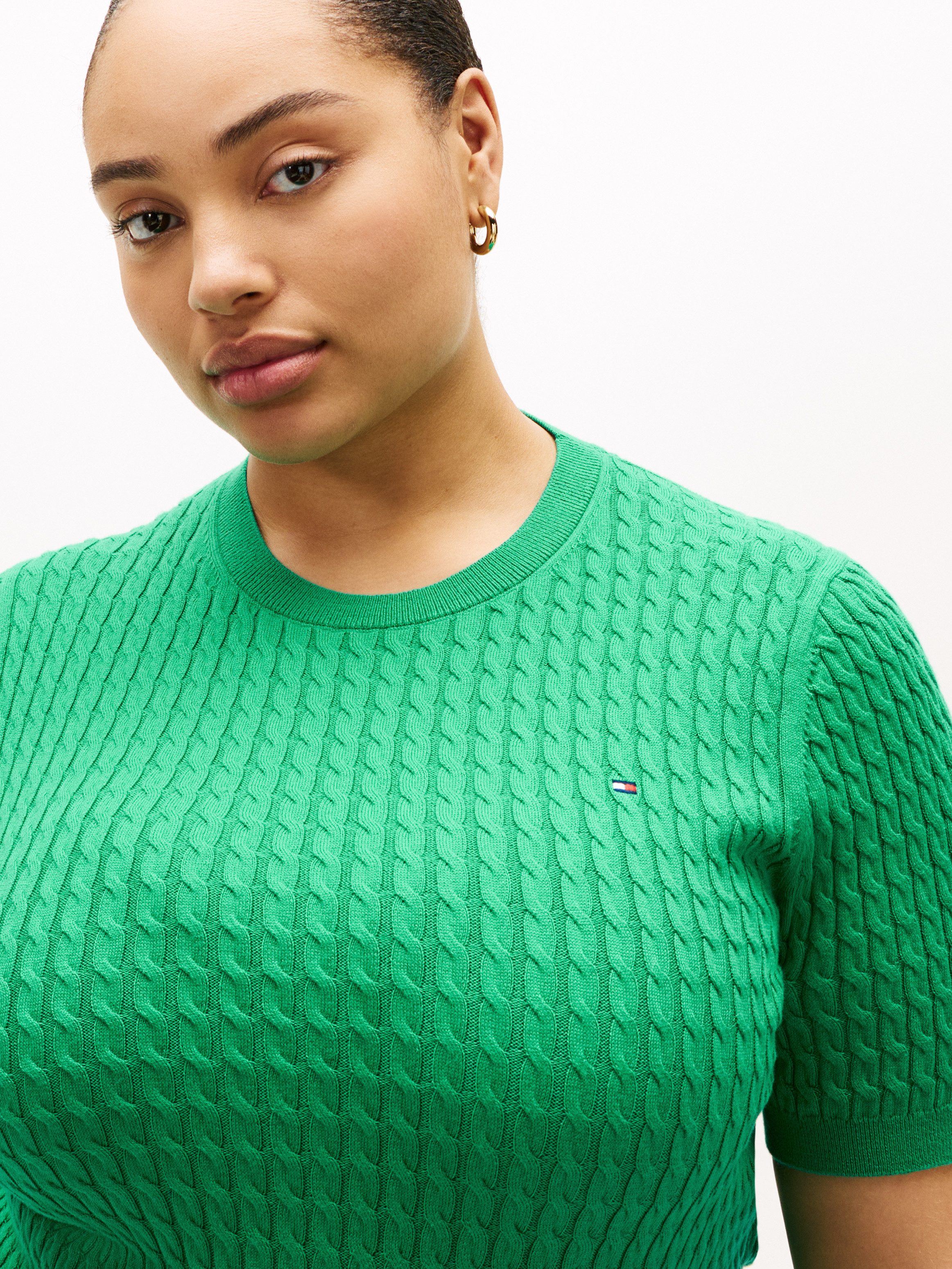 Tommy Hilfiger Curve Rundhalspullover CRV CO CABLE FINE GG CNK S/S SWT in großen Größen, mit Zopfmuster