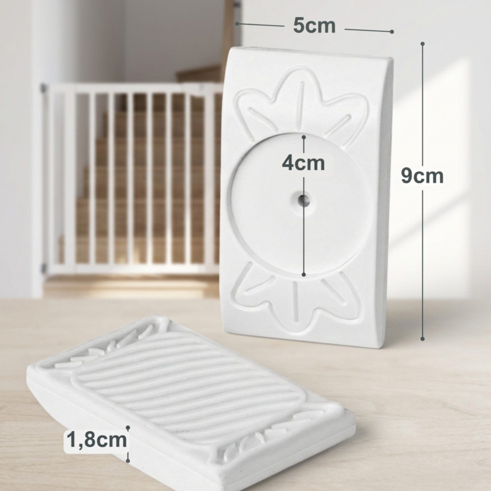 Bronea Treppenschutzgitter 4x Wandschutzpads POWER-GRIP ULTRA für Treppenschutzgitter & Türgitter (Set, Rechteckige Wandschutz & Türschutz für Baby Klemmgitter  – Bild 3 von 5