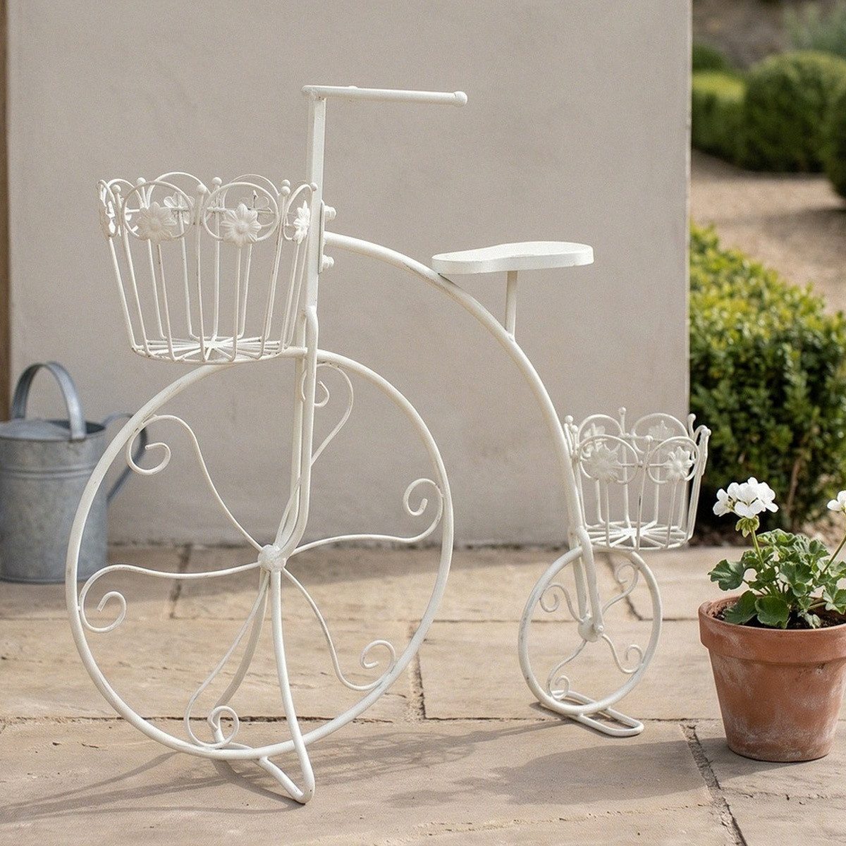 Antikas Gartenpflege-Set Hochwertiges Blumenfahrrad aus Metall in Weiß, 74 cm, H.69 cm