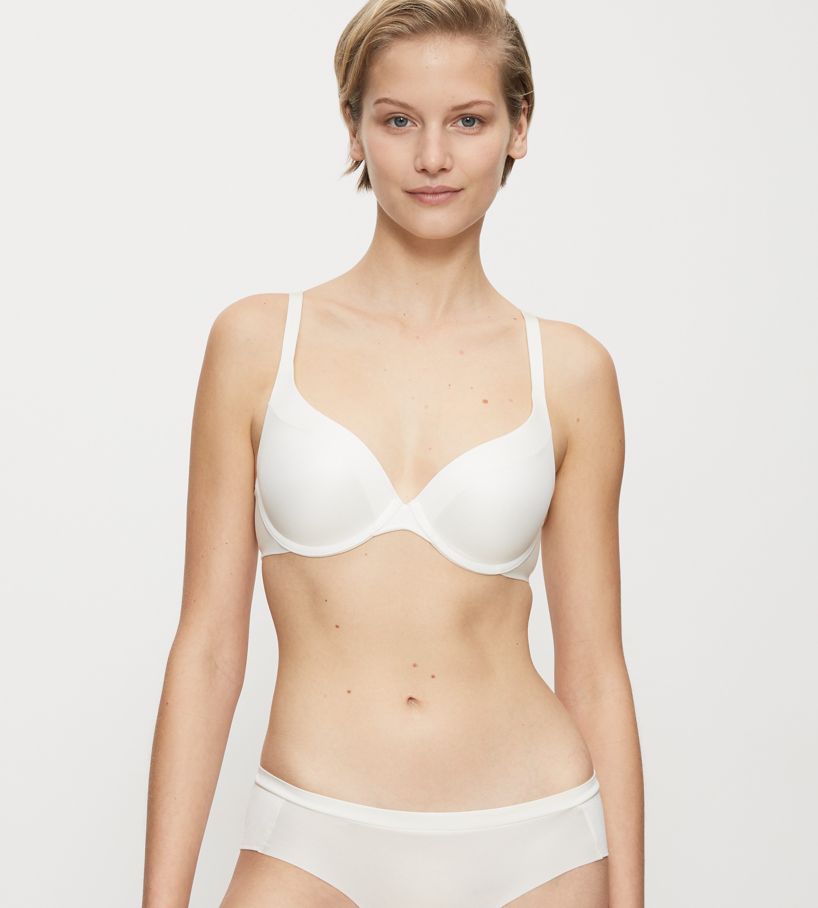 Triumph Bügel-BH Body Make-up Soft Touch leichte Polsterung, weich, mit Schale, nahtlos vorgeformt