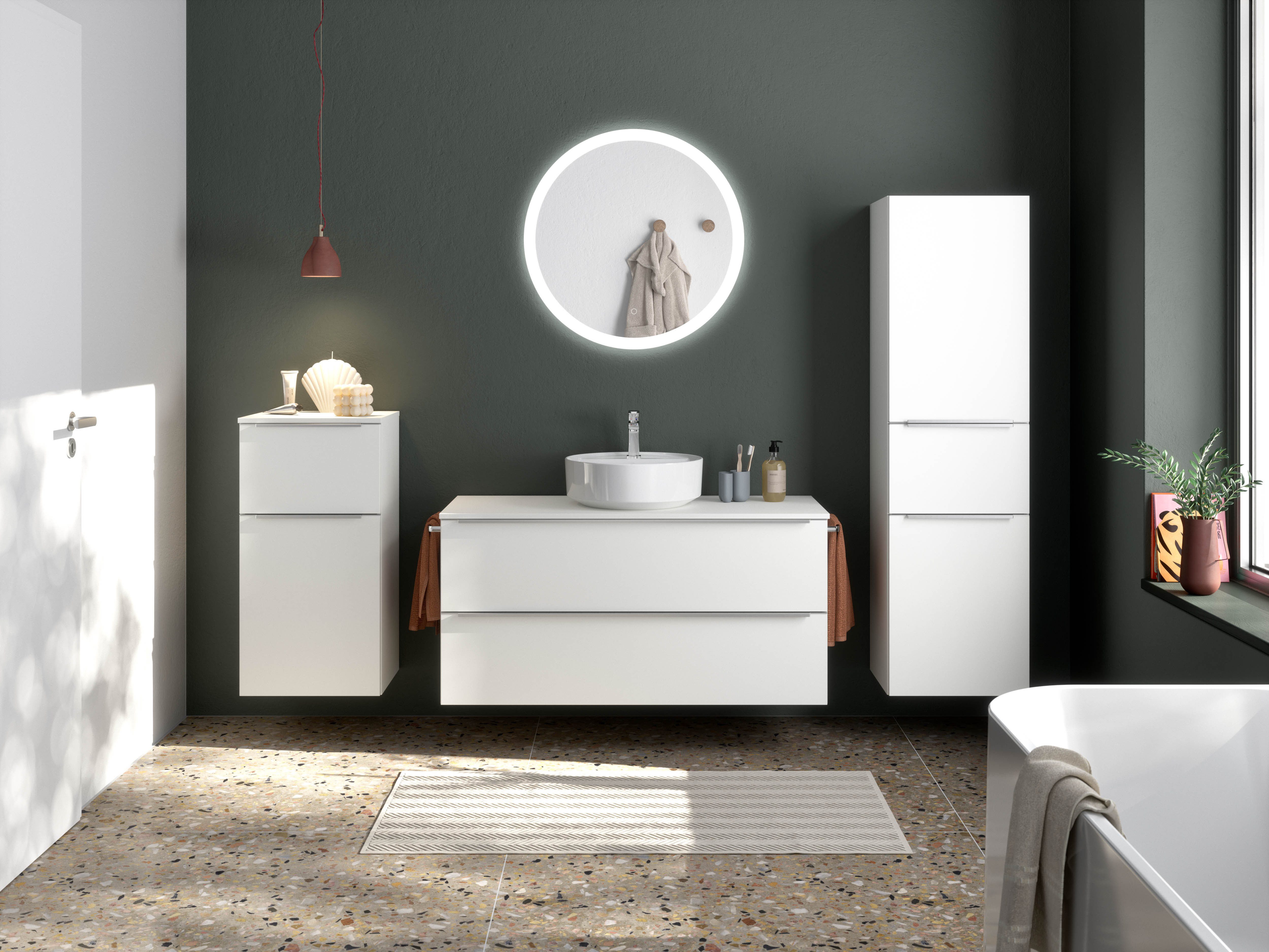 nobilia® Badmöbel-Set Alvene, (4-St., vormontiert, mit Soft-Close), inkl. Spiegel mit Touch-Sensor, in vier Breiten