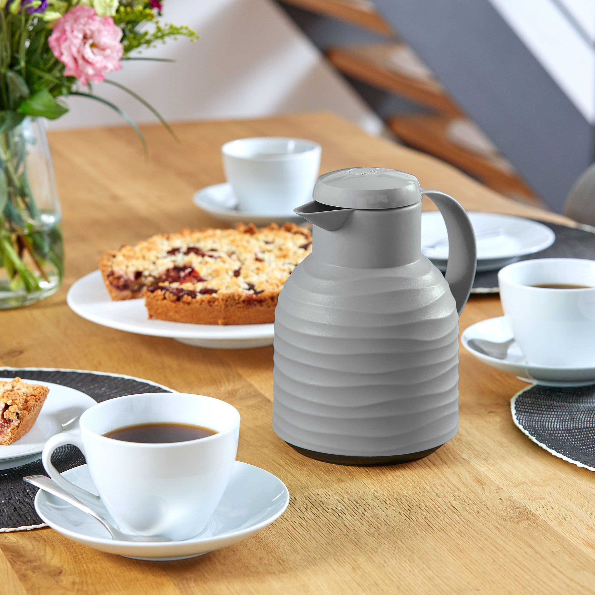 Emsa Isolierkanne Samba Wave, 1 l, Made in Germany, 12h warm/24h kalt, Quick-Press-Deckel, Glaskolben
