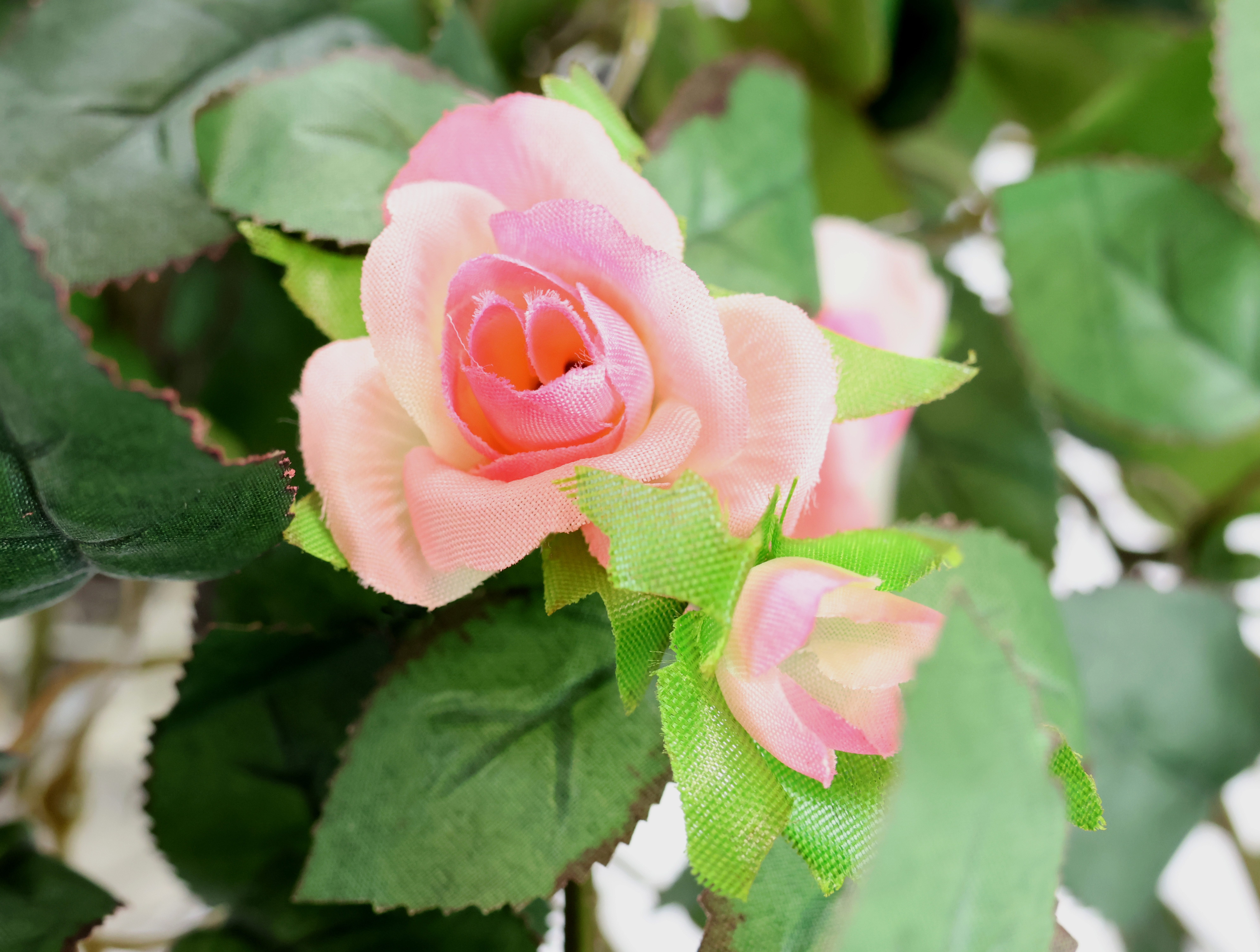 Kunstpflanze Künstlicher Rosenbusch im Korb, I.GE.A., Höhe 80 cm, Rosen Deko Kunstblumen Seidenblumen Blumen Blumengirlande Rosenranke