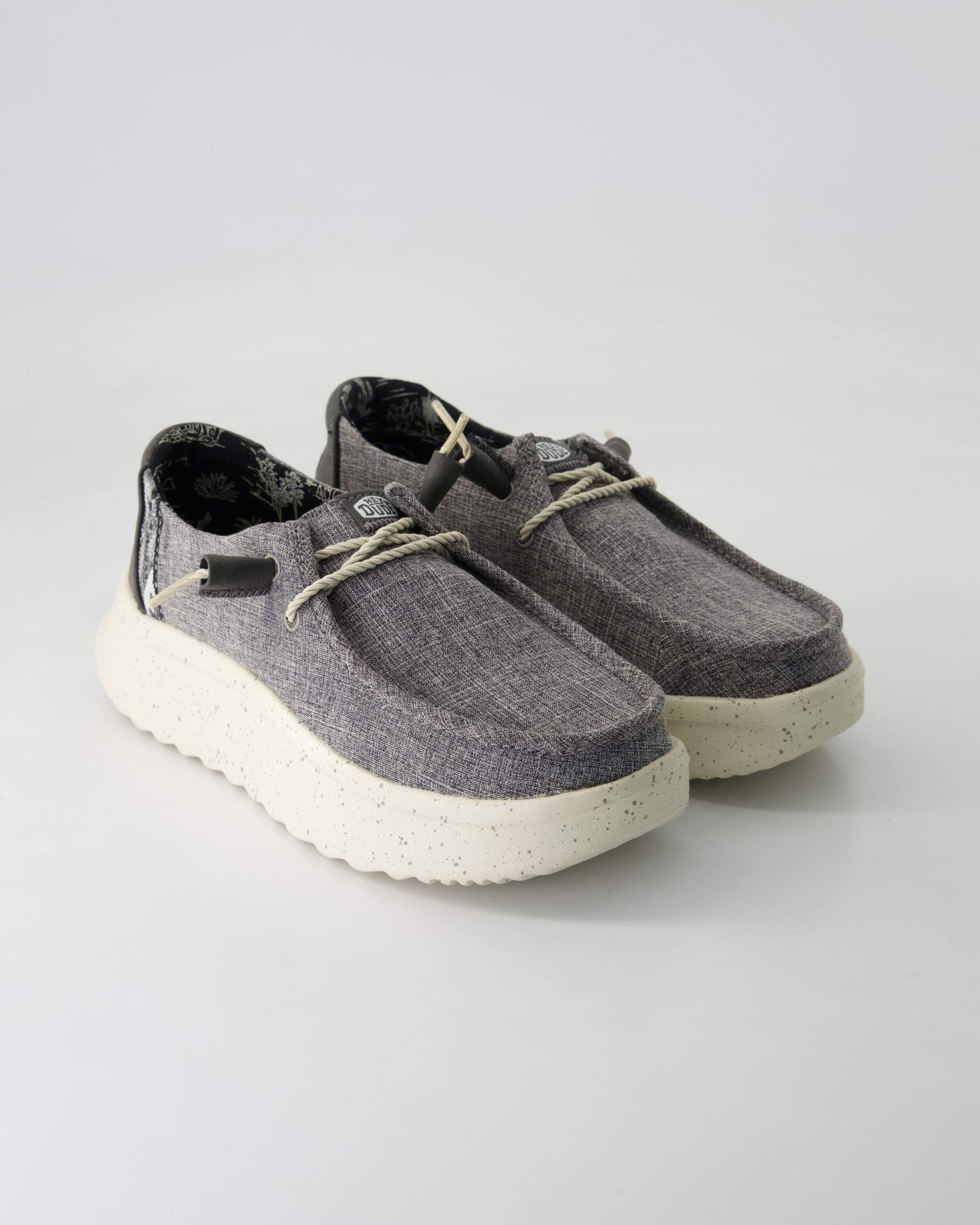 Wendy Peak Sneaker