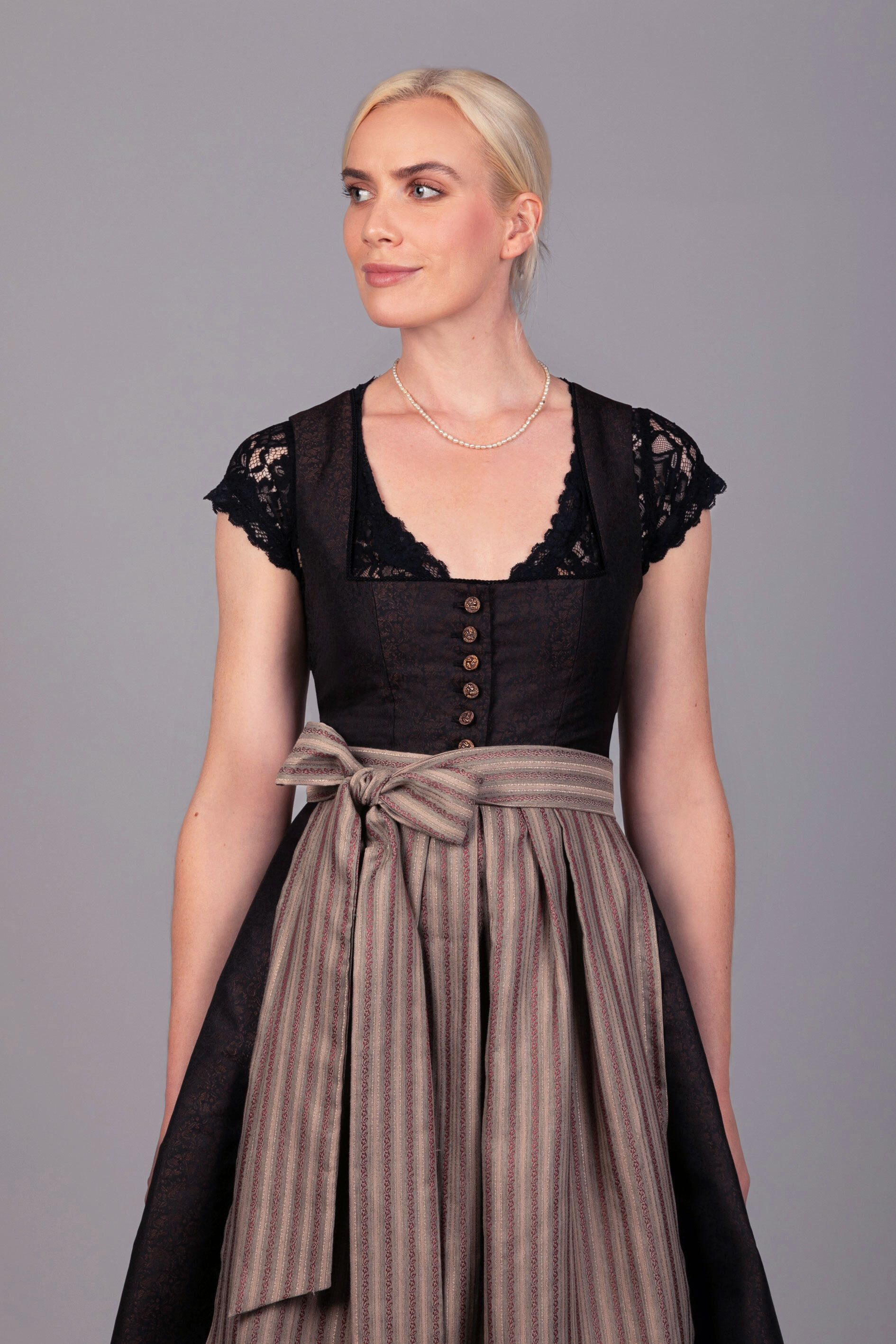 Edelnice Dirndl günstig online kaufen