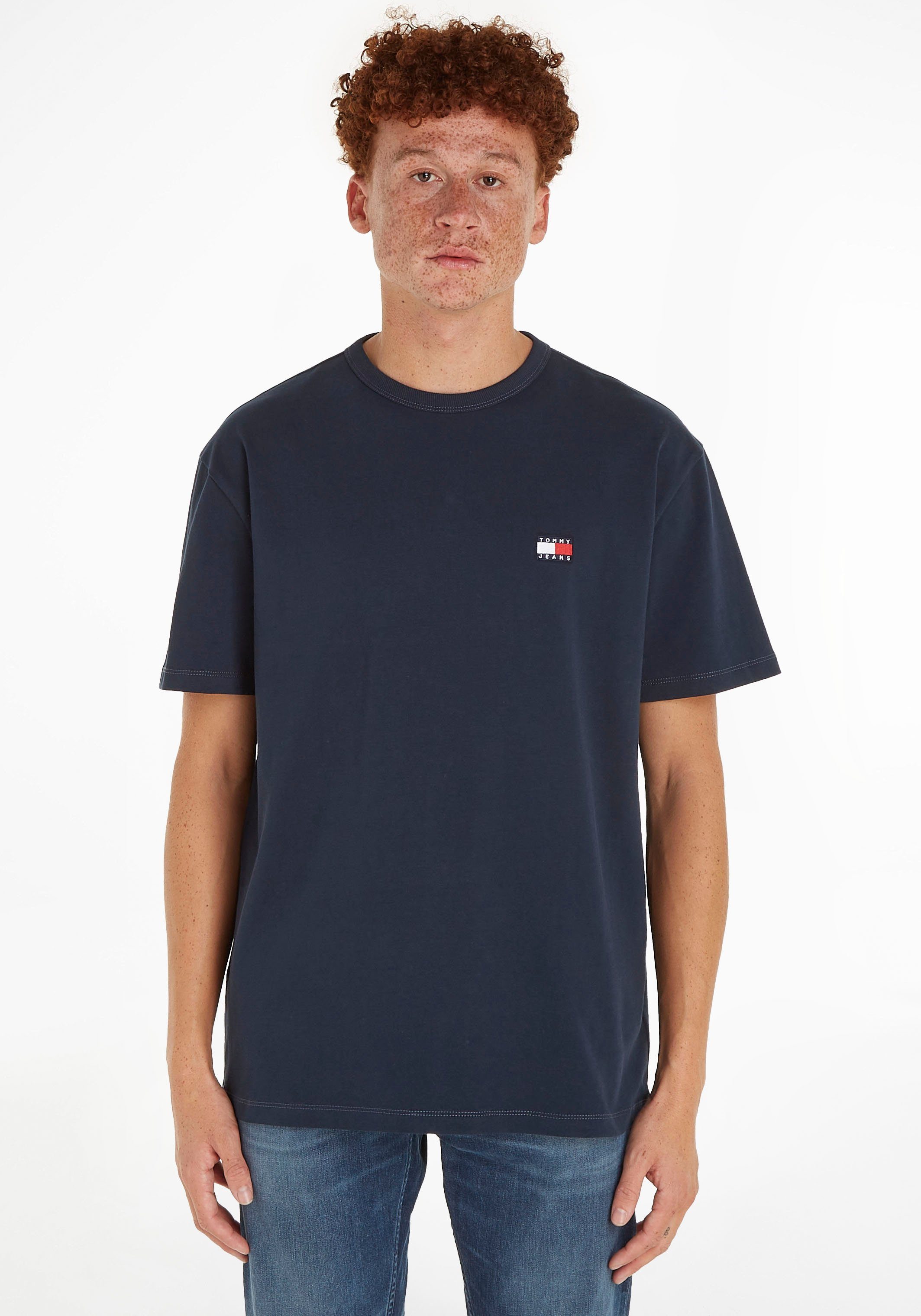 Tommy Jeans T-Shirt TJM REG BADGE TEE EXT mit Rundhalsausschnitt Dark Night Navy | T-Shirts