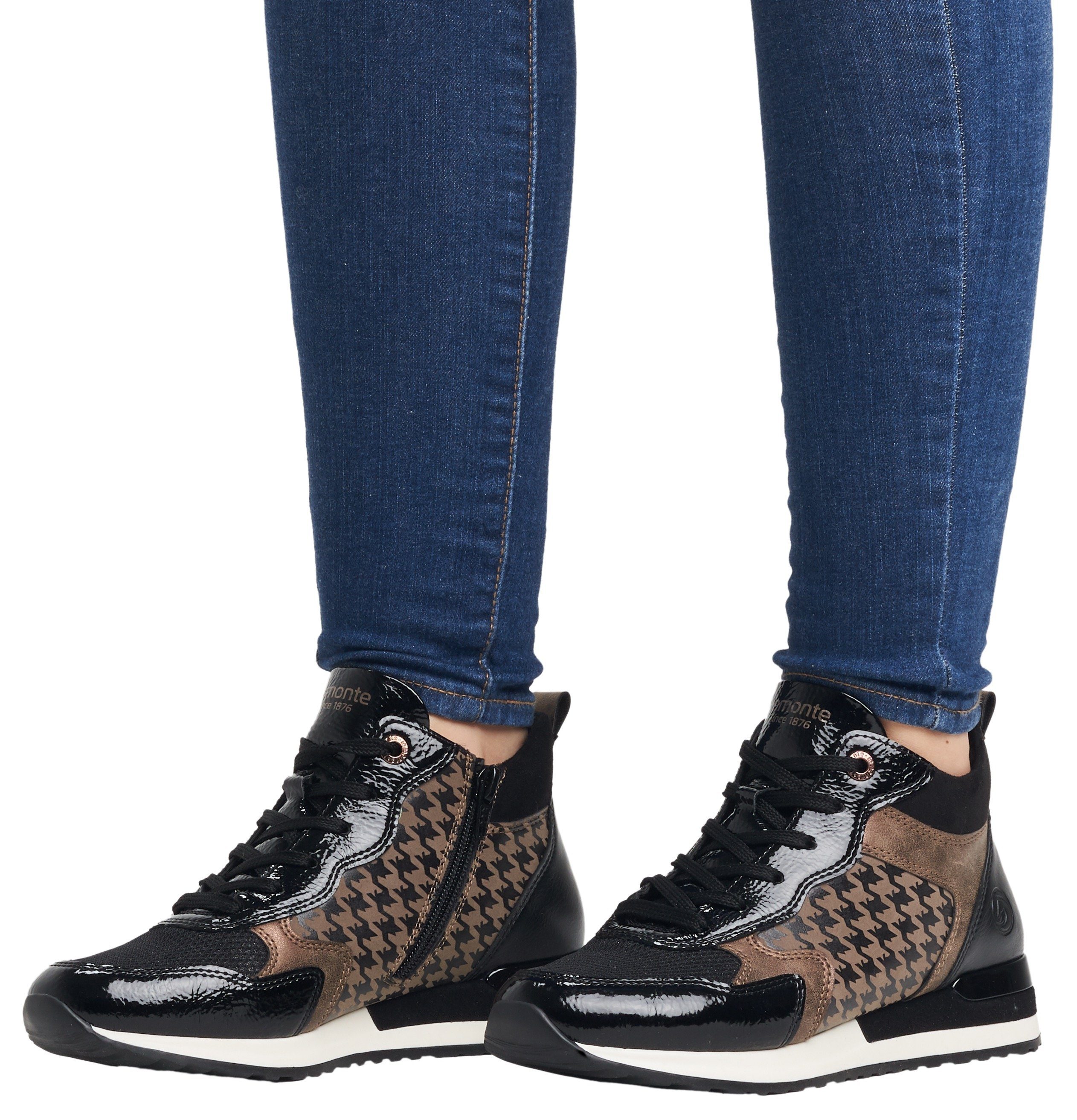 Remonte Sneaker mit trendigem schwarz Pepitaprint kombiniert