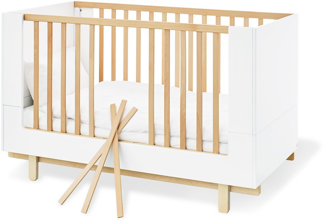 Pinolino® Babyzimmer-Komplettset »Boks«, (Set, 3-St), 3-trg. breit groß, mit Kinderbett, Schrank und Wickelkommode, Made in Europe-HomeTrends