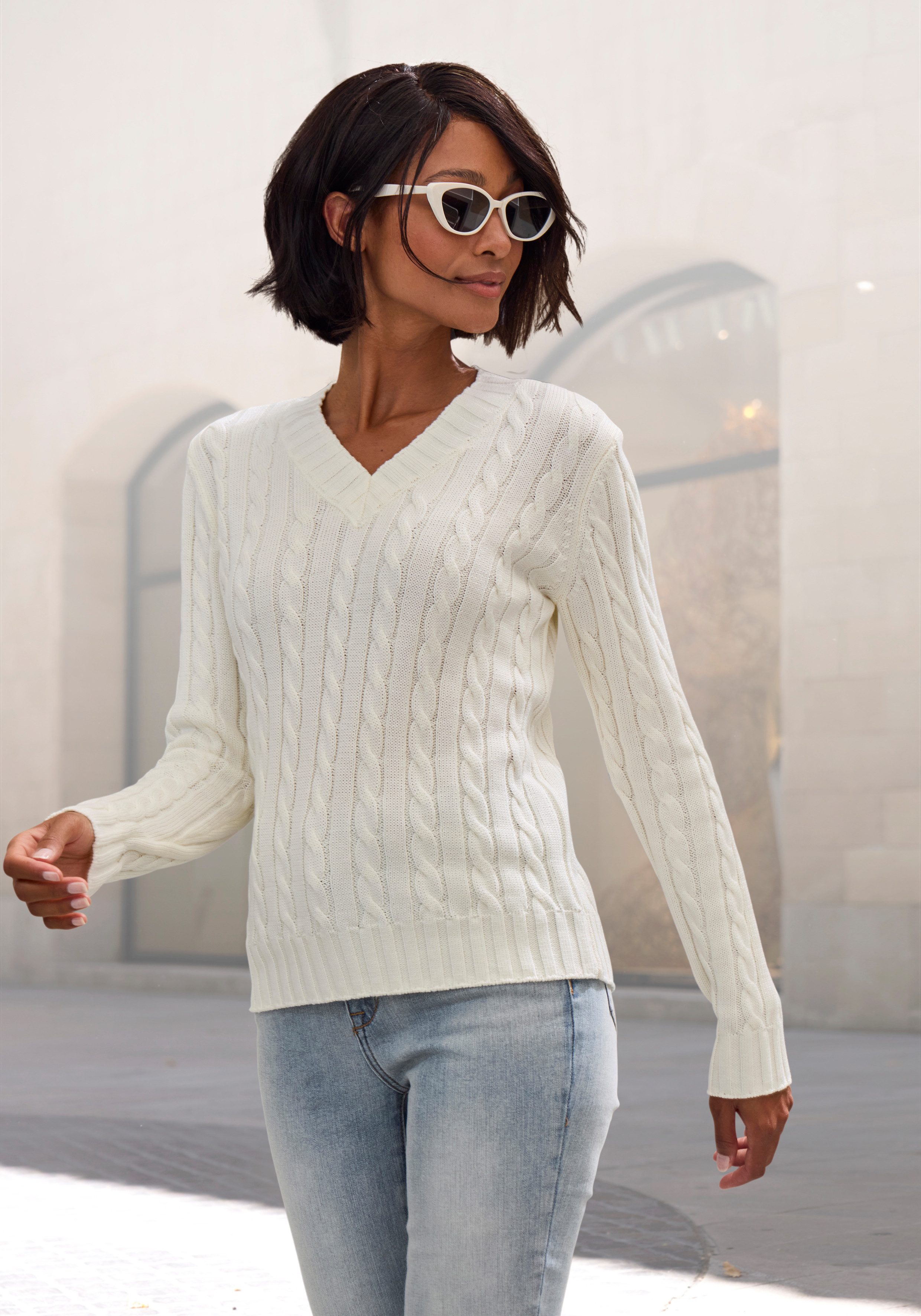 LASCANA V-Ausschnitt-Pullover mit Zopfstrickmuster
