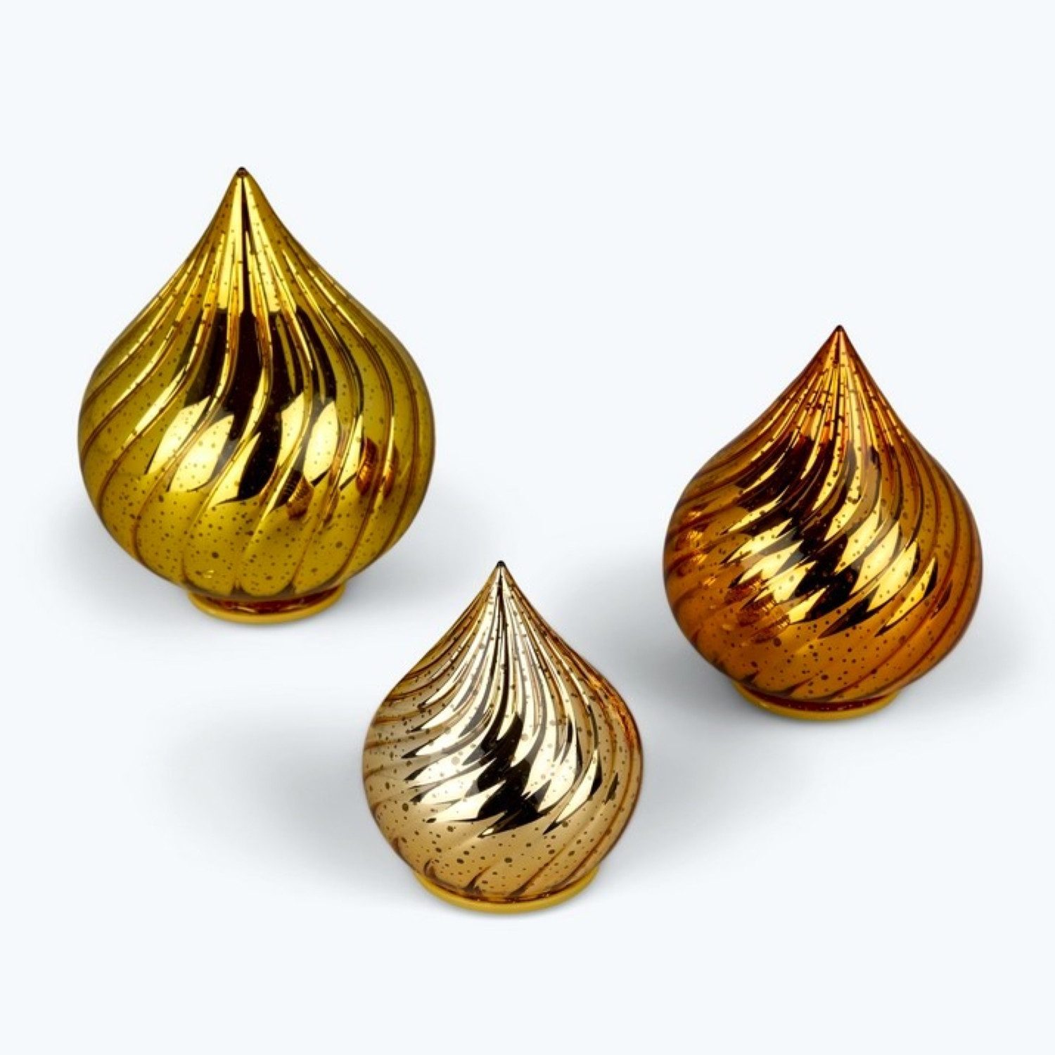 Online-Fuchs LED Dekolicht - 3 Glastropfen mit LED-Lichterkette, Funkeleffe günstig online kaufen