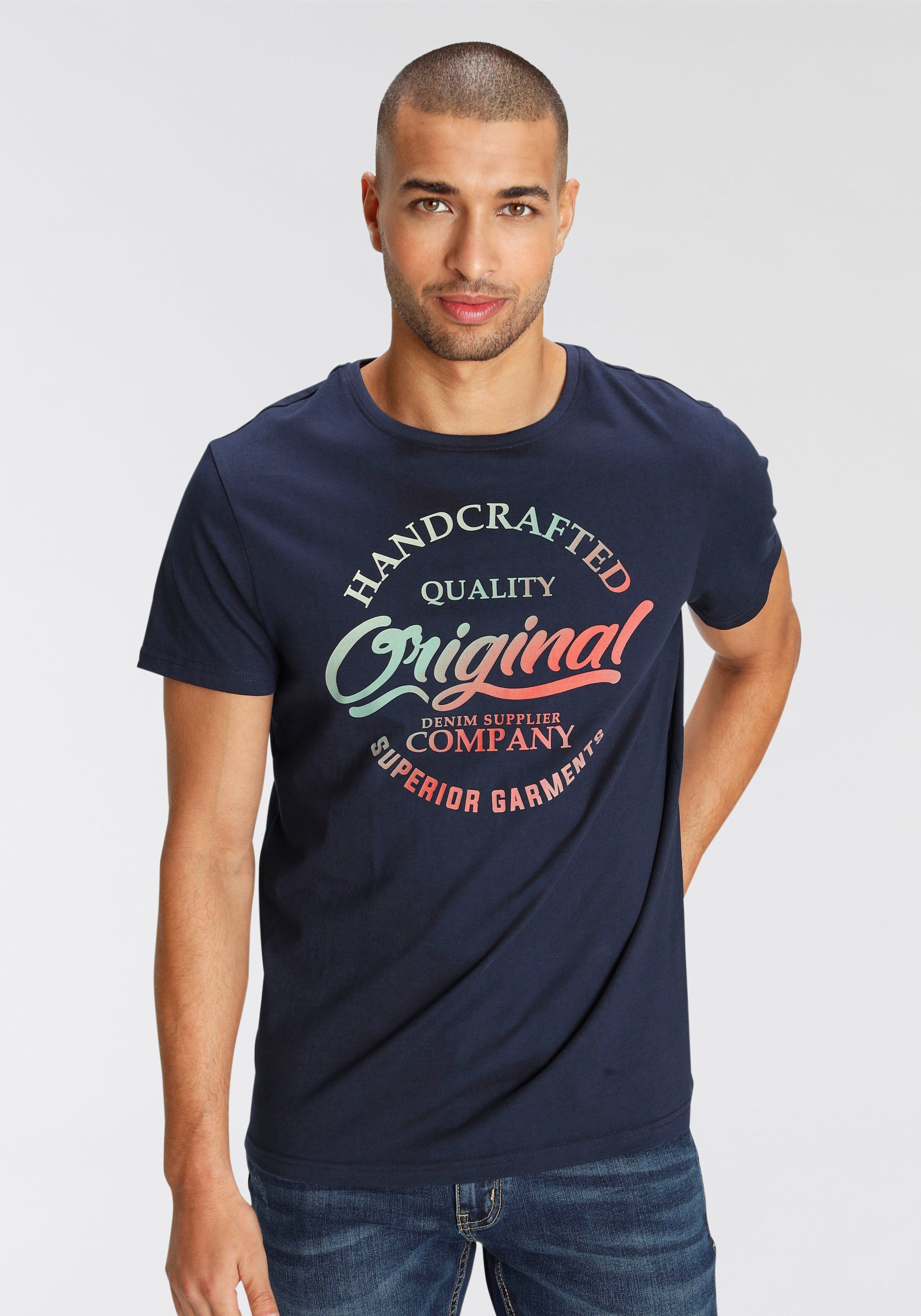 AJC T-Shirt kurzärmelig, schmaler Schnitt, bedruckt günstig online kaufen