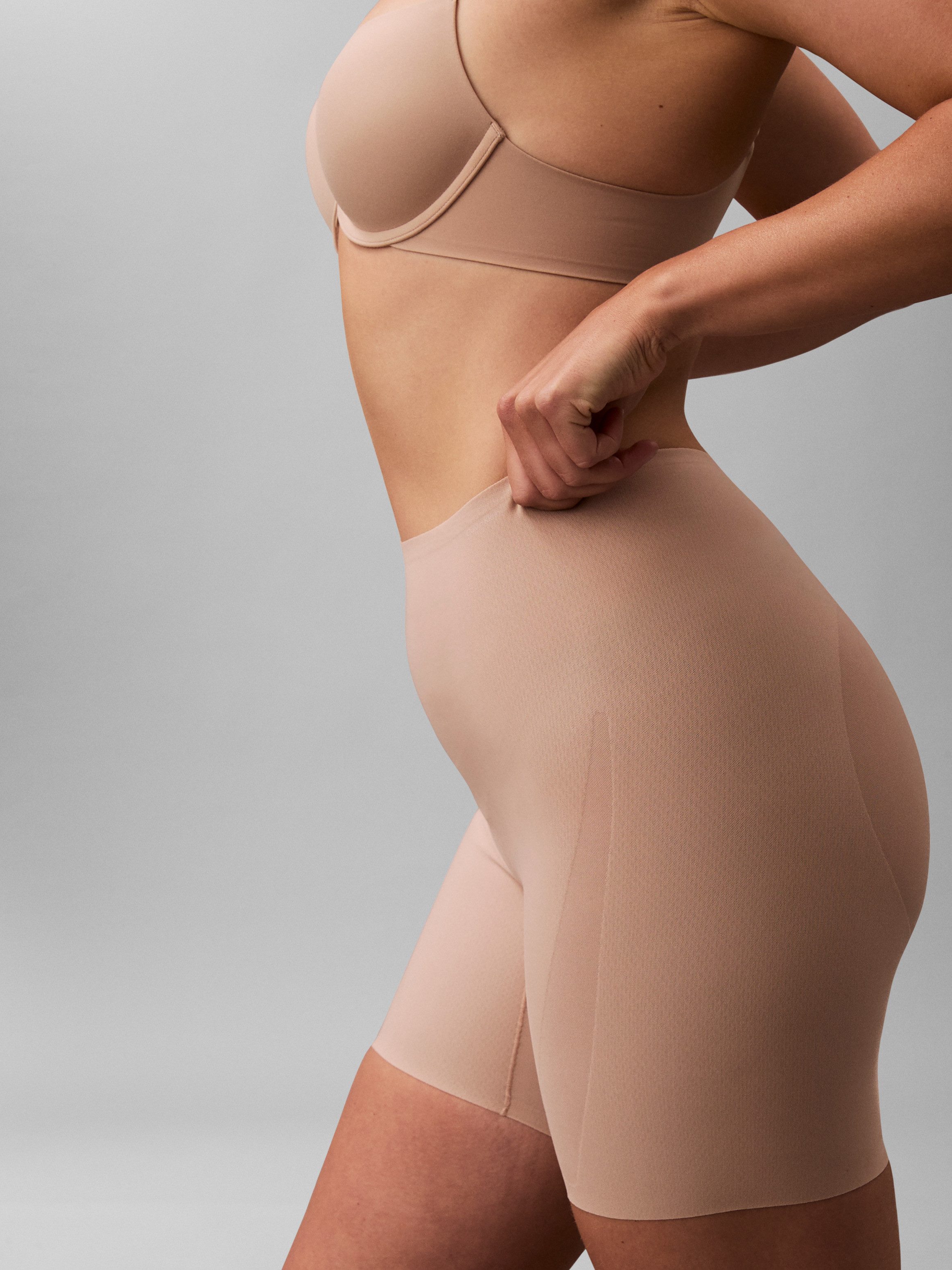 Calvin Klein Underwear Formpants SCULPT FIRM THIGH SLIMMER SHORT mit Mesh-Einsätzen, shapewear – Bild 4 von 5