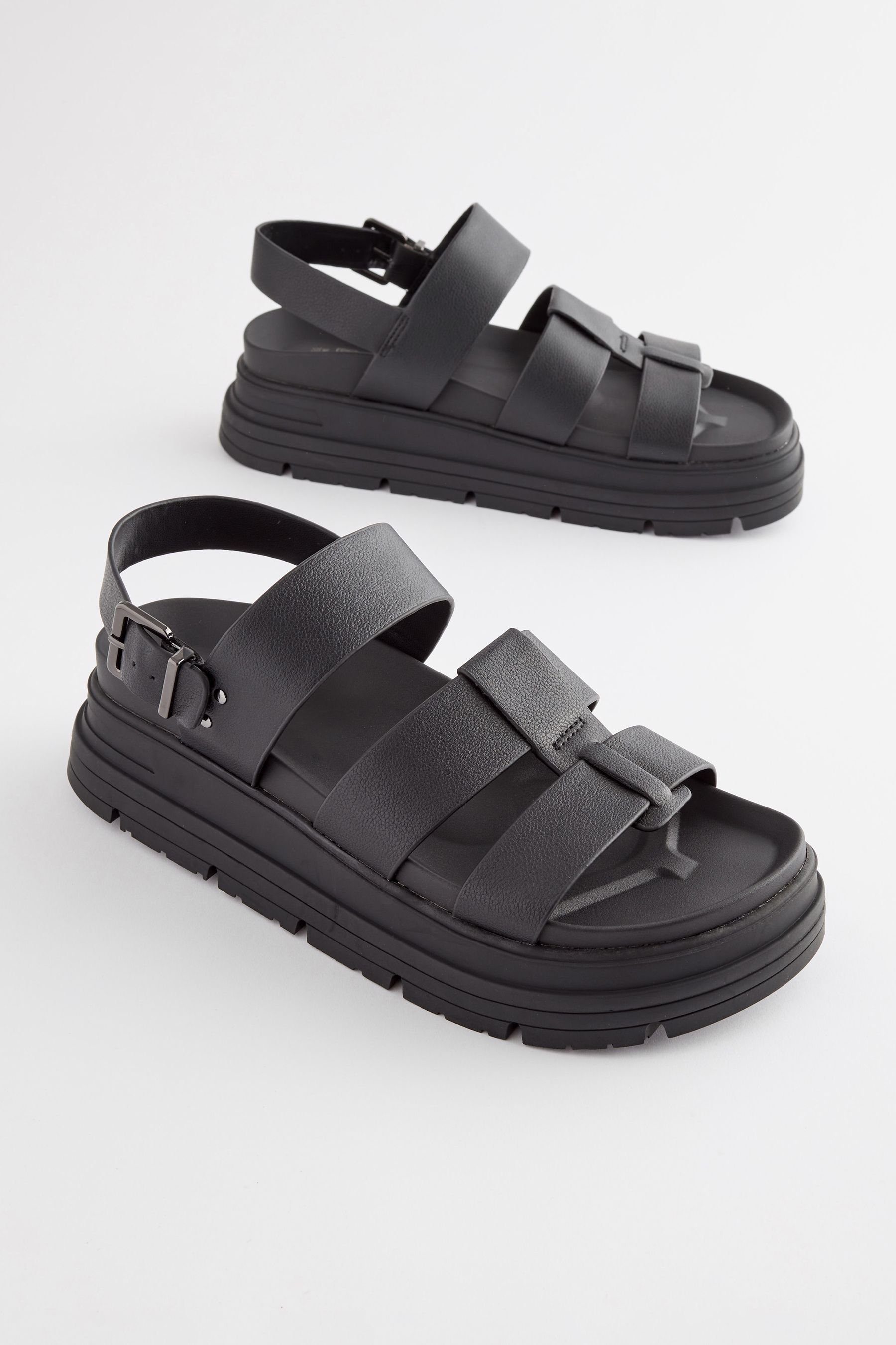 Next Robuste Sandalen Plateausandale (1-tlg) günstig online kaufen