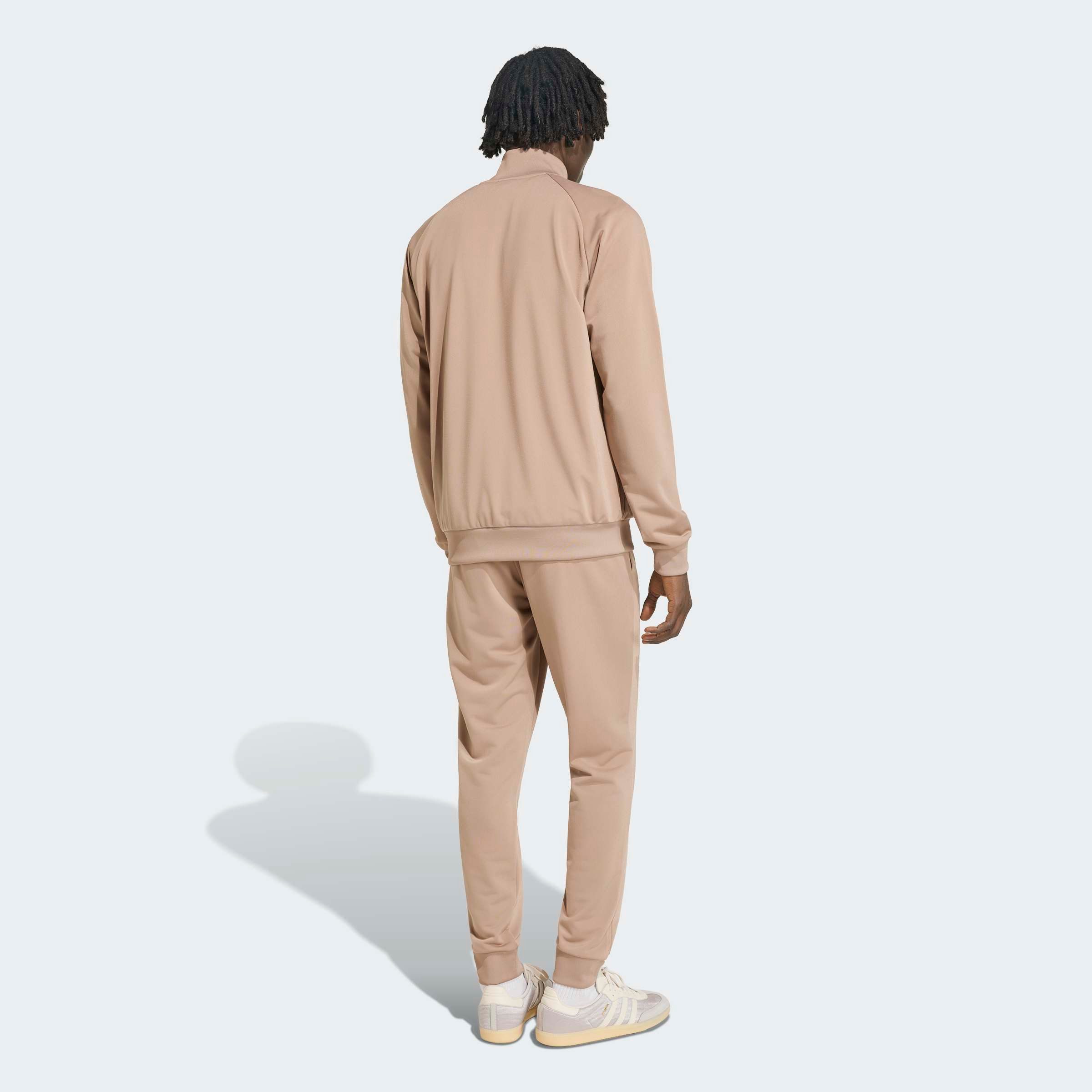 adidas Originals Trainingsanzug TECH ESS TS (2-tlg), zweiteiliges Set, für Erwachsene, aus Polyester