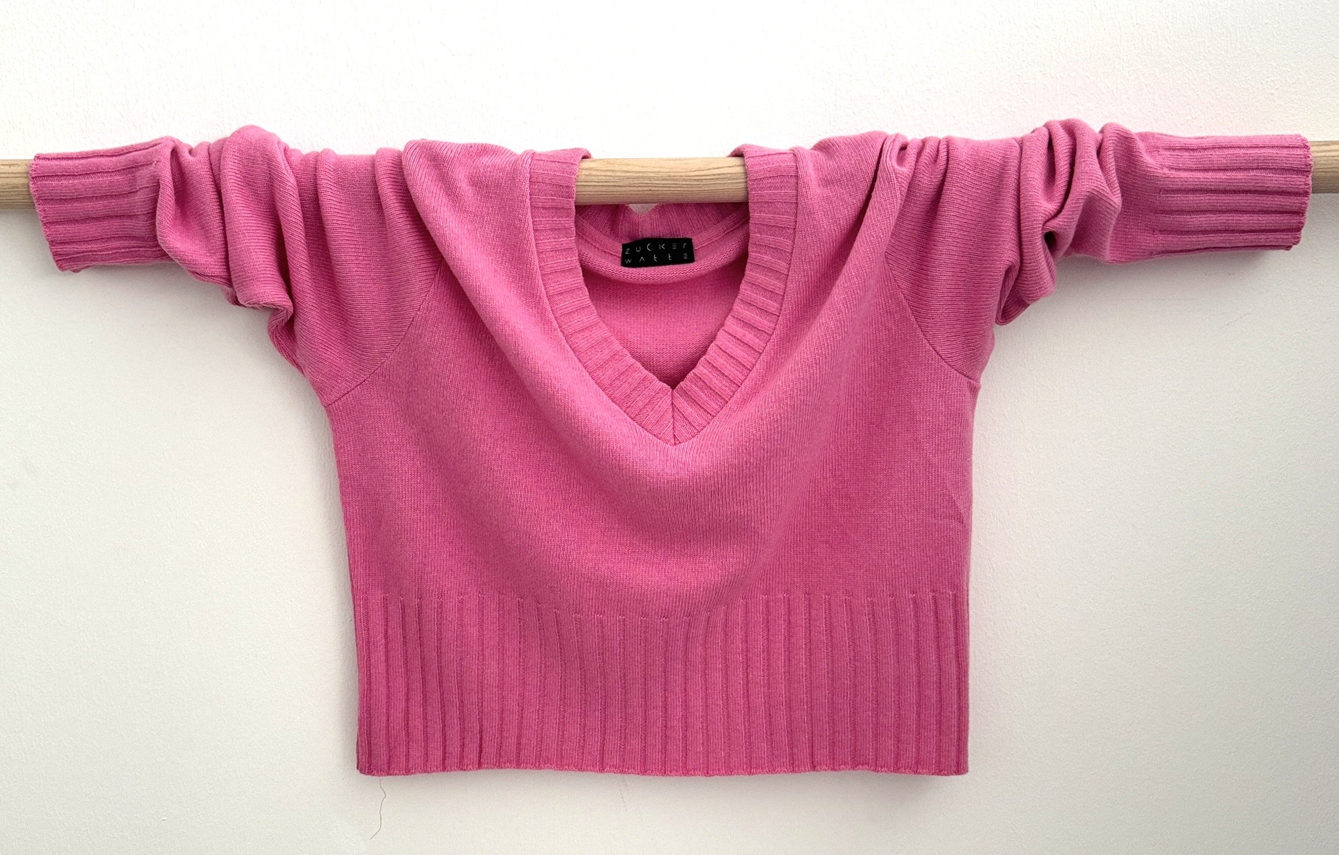 Zuckerwatte V-Ausschnitt-Pullover modisch kurz aus weichem Merino Cashmere günstig online kaufen