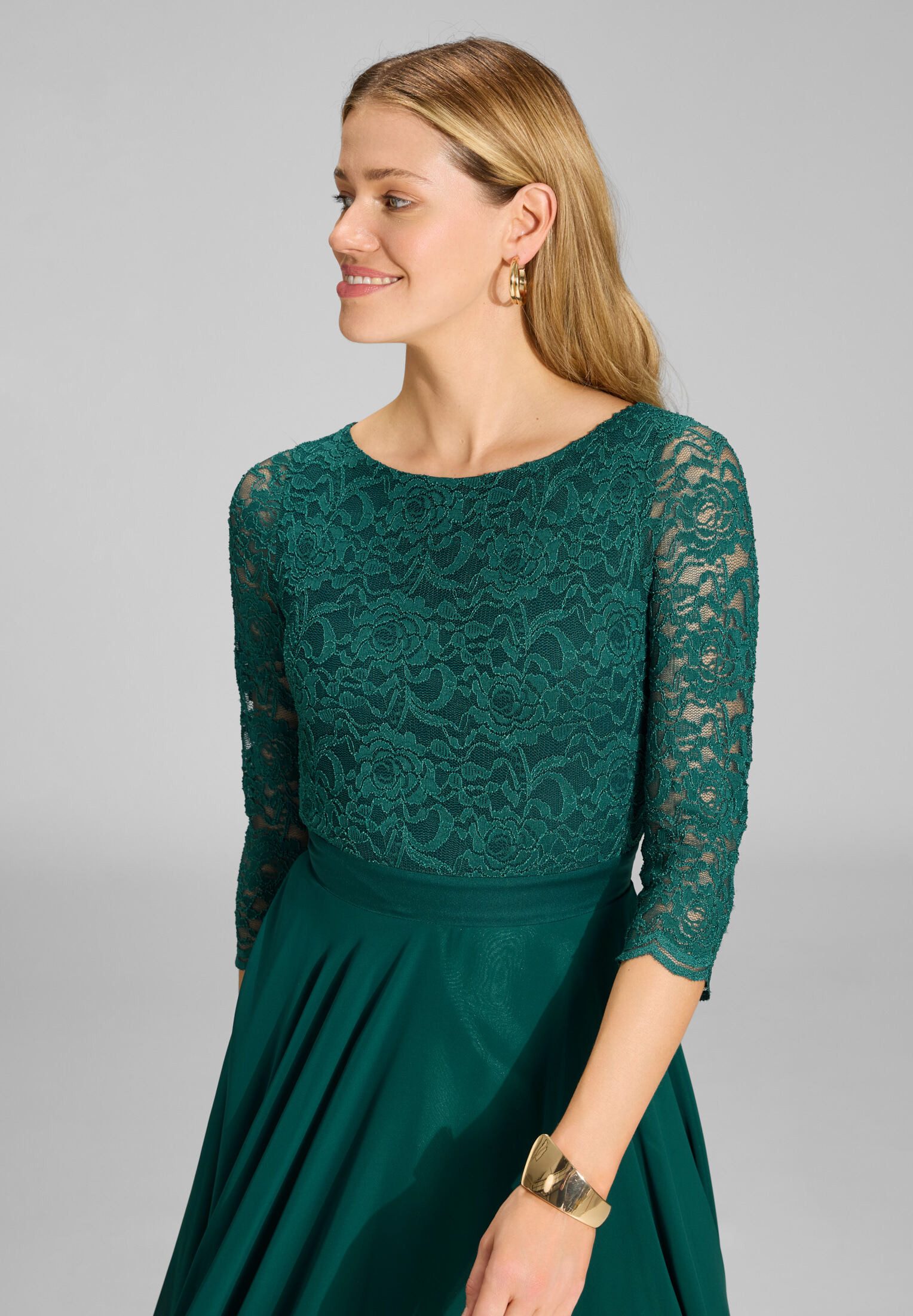 SWING Abendkleid Taillierter Schnitt mit ausgestelltem Rockteil