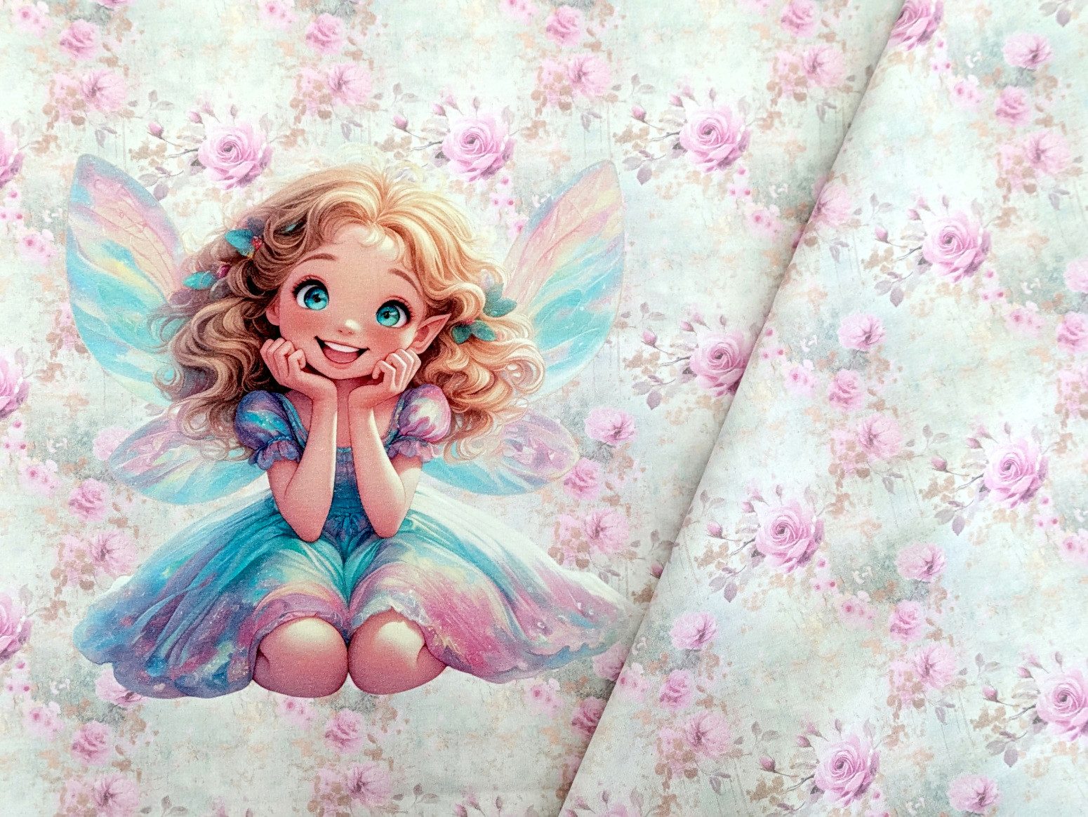 Corileo Stoff Eigenproduktion French Terry Panel Zauberhafte Fee Blumen Cremeweiß