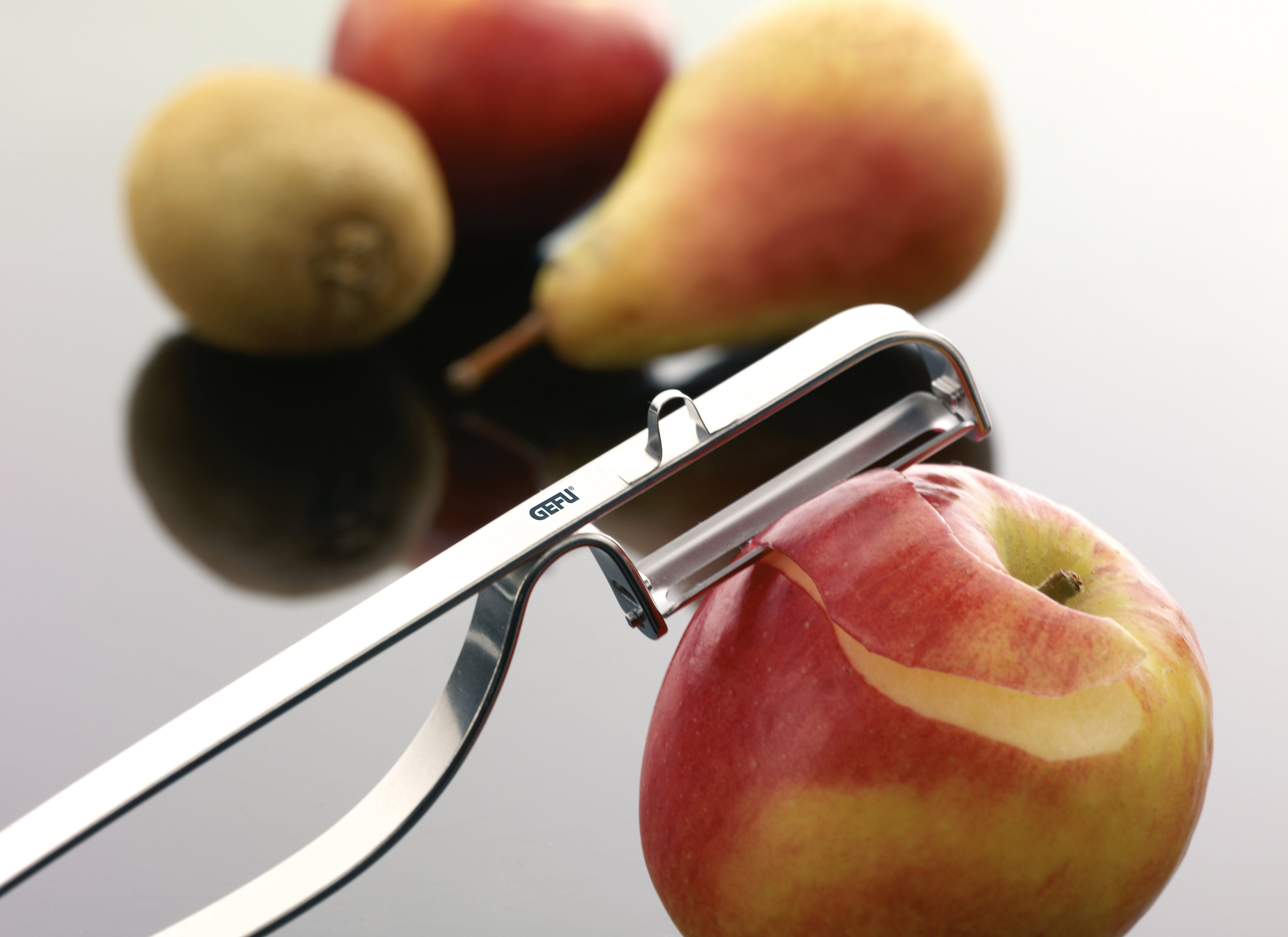 GEFU Sparschäler Pendel Sparschäler CUCINA Edelstahl Schäler Gemüse