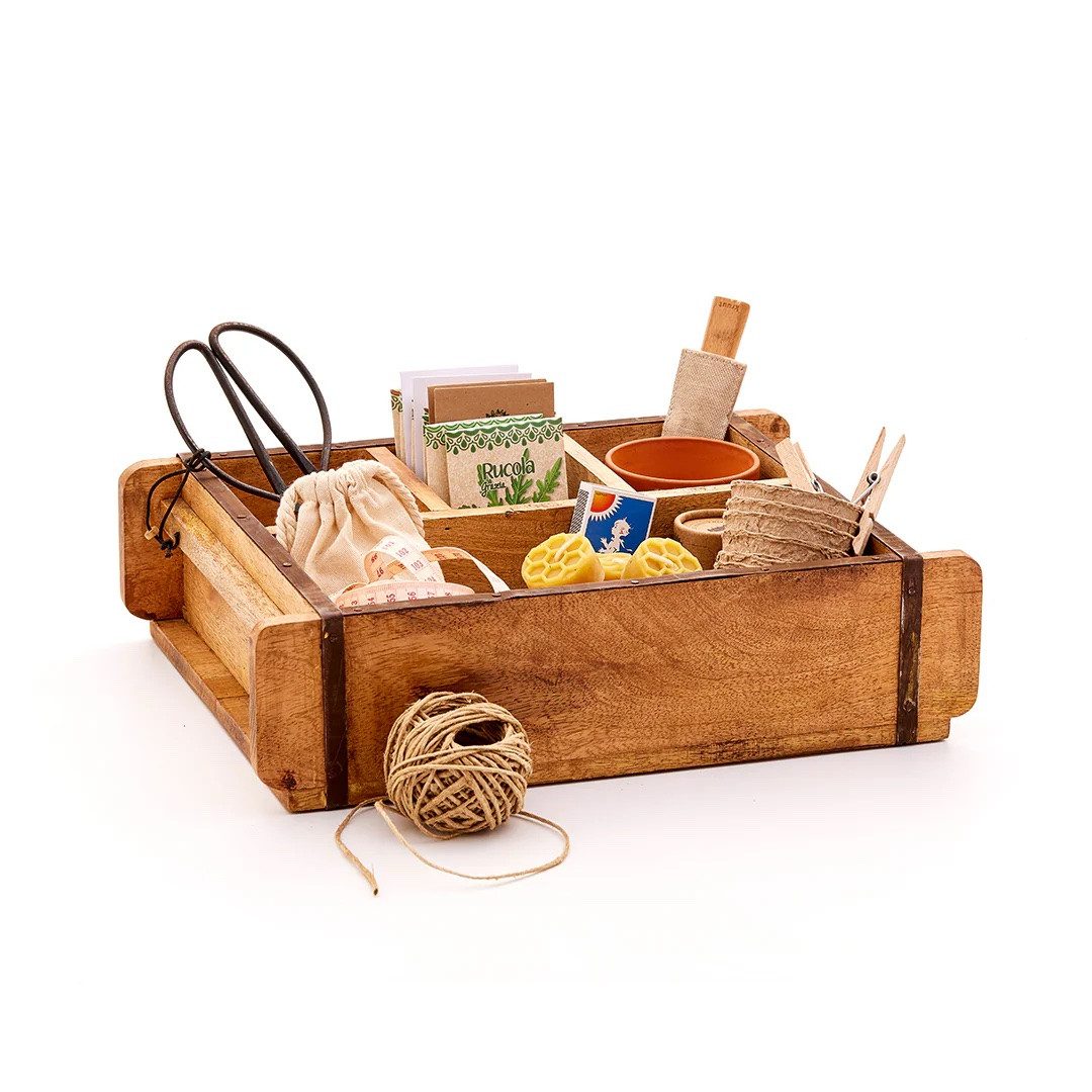 Die Stadtgärtner Dekokiste Vintage Ziegelform, Dekokiste aus Holz mit 4 Kammern – 42 x 24 x 10cm