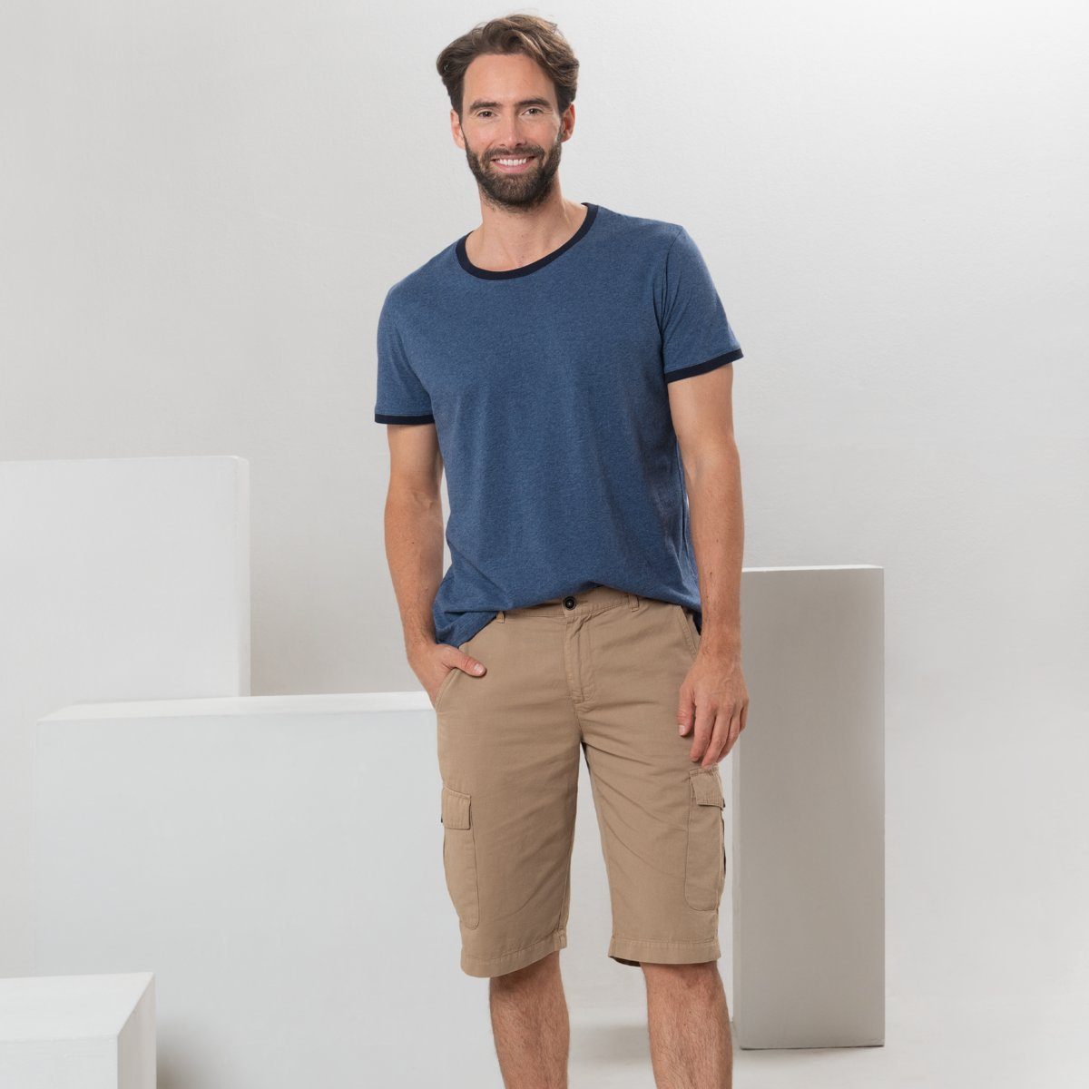 LIVING CRAFTS Bermudas CEDRIC Zwei großzügige Cargotaschen mit Patte & Knopf Cashew Nut