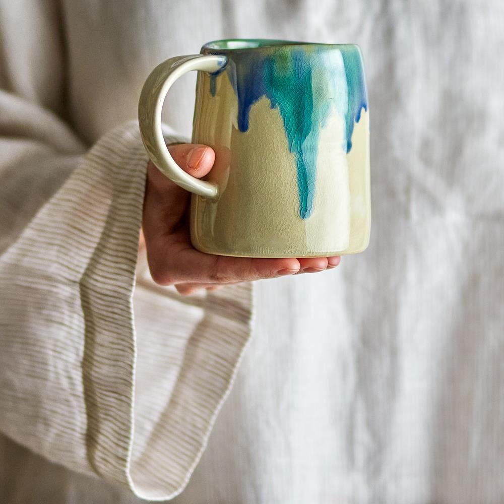 Bloomingville Tasse Yori Becher, Blau, Steingut, Steinzeug, Keramikbecher, Kakaobecher, Frühstücksbecher, reaktive Unikatglasur