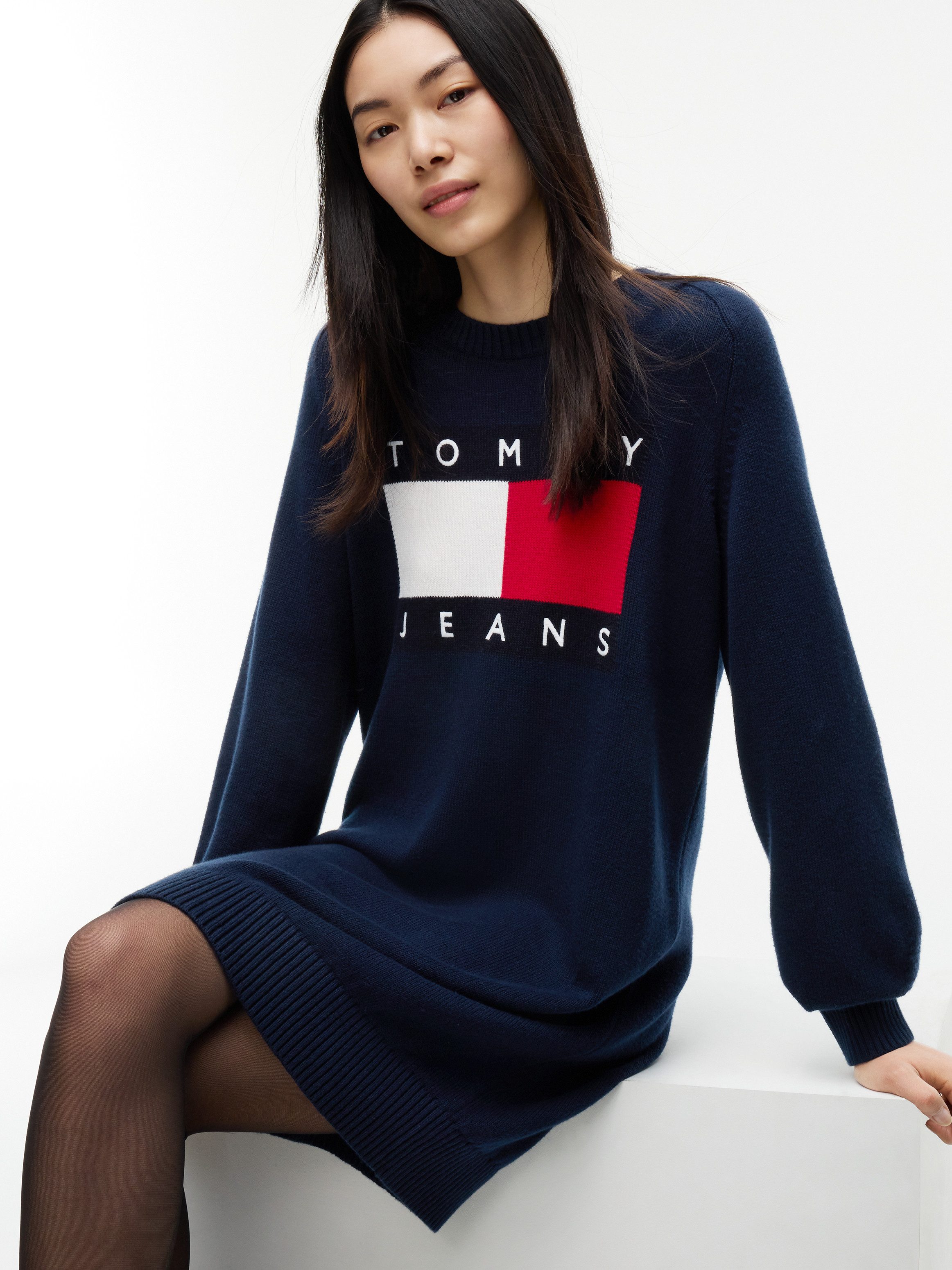 Tommy Jeans Sweatkleid TJW SWEATER FLAG DRESS EXT Baumwollmischung