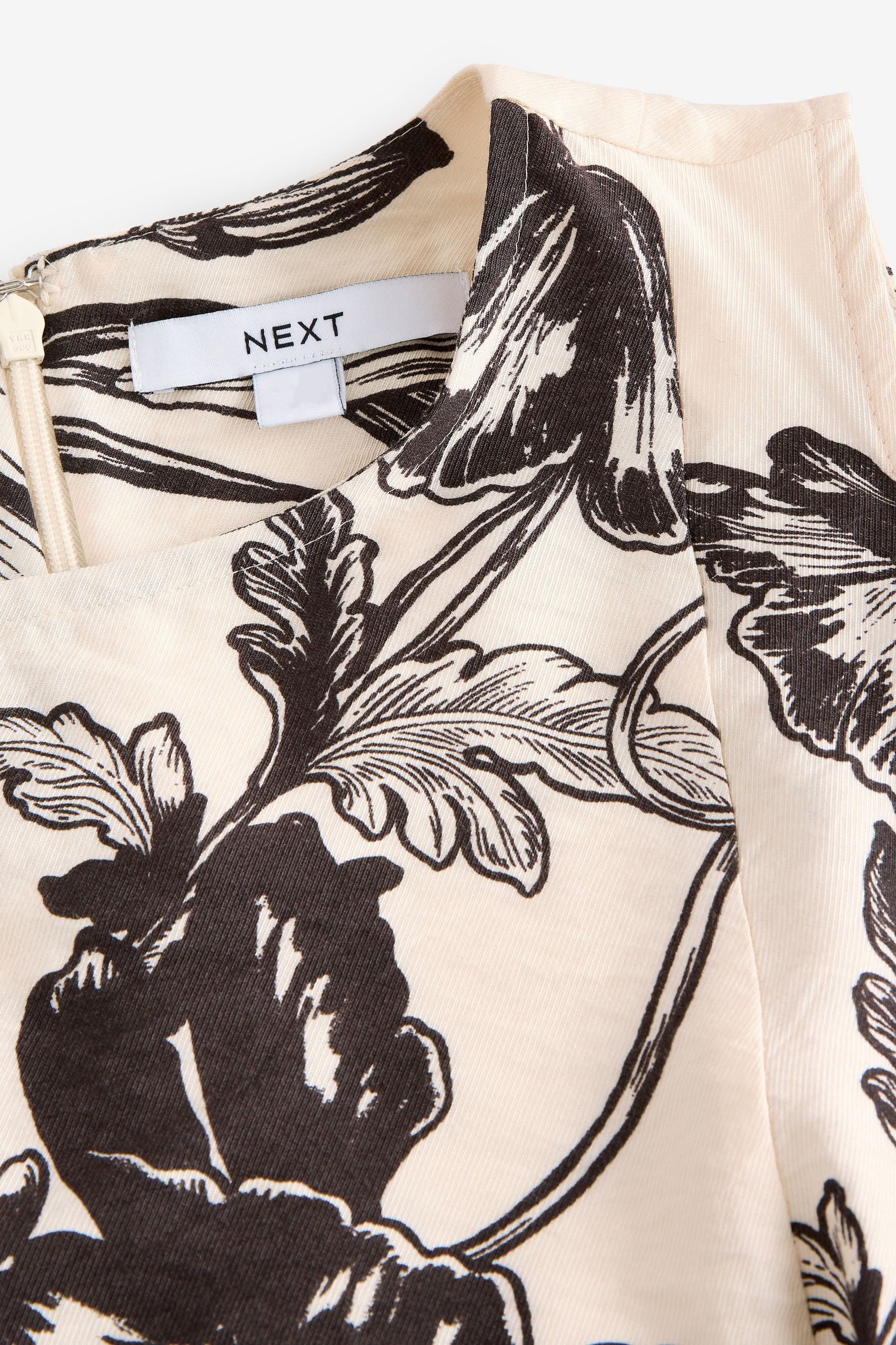Next Maxikleid Ärmelloses, enges Maxikleid (1-tlg)