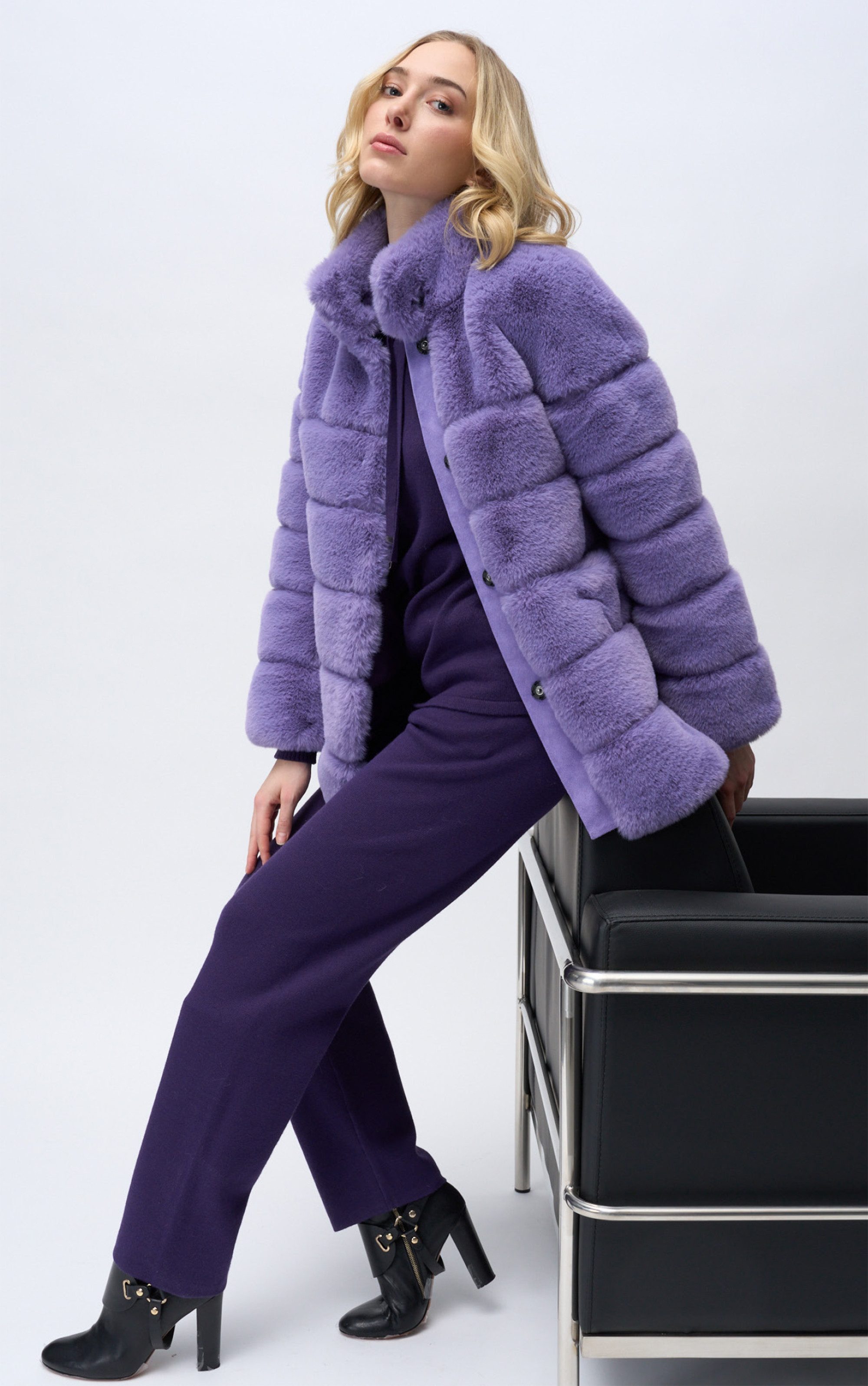 Passioni Fellimitatjacke Webpelz Steppjacke in zartem Hellviolett oder Schwarz