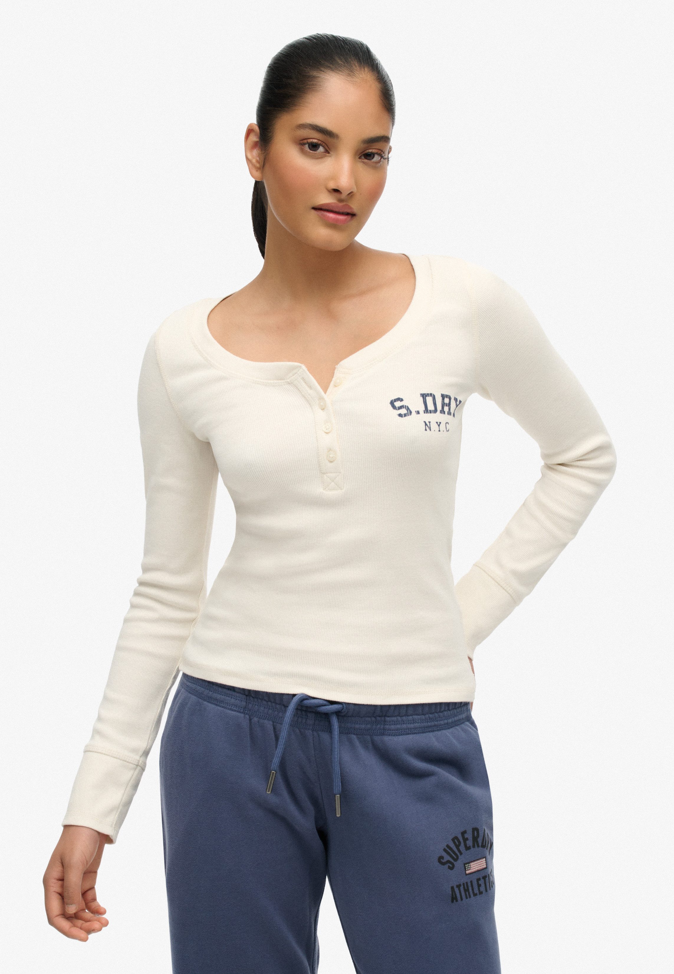 Superdry Langarmshirt ATHLETIC BUTTON DOWN LS TOP im Henley-Stil