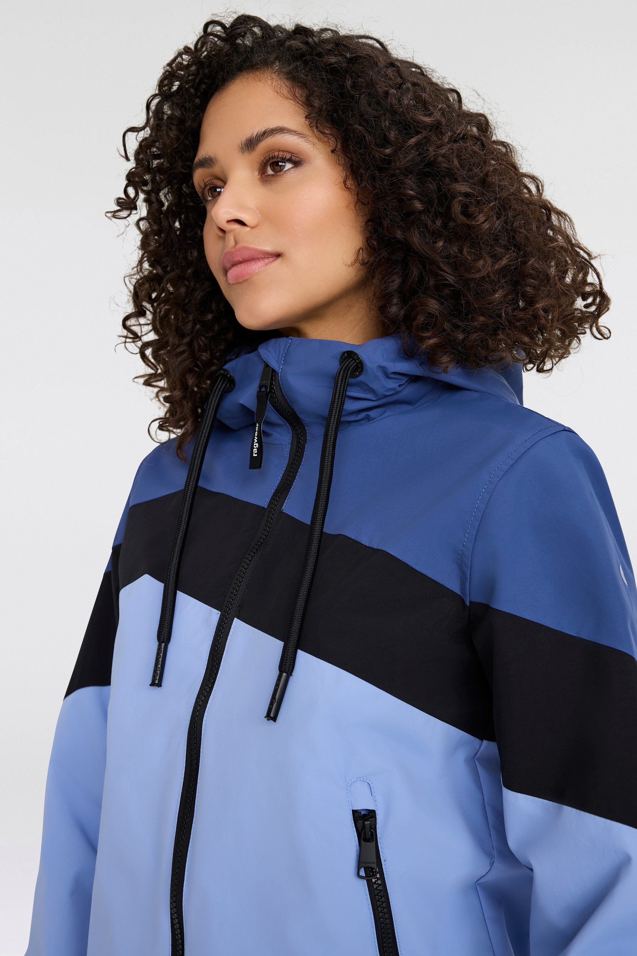 Ragwear Funktionsjacke NUGGIE OMBRE O Übergangsjacke aus wasserabweisendem Material