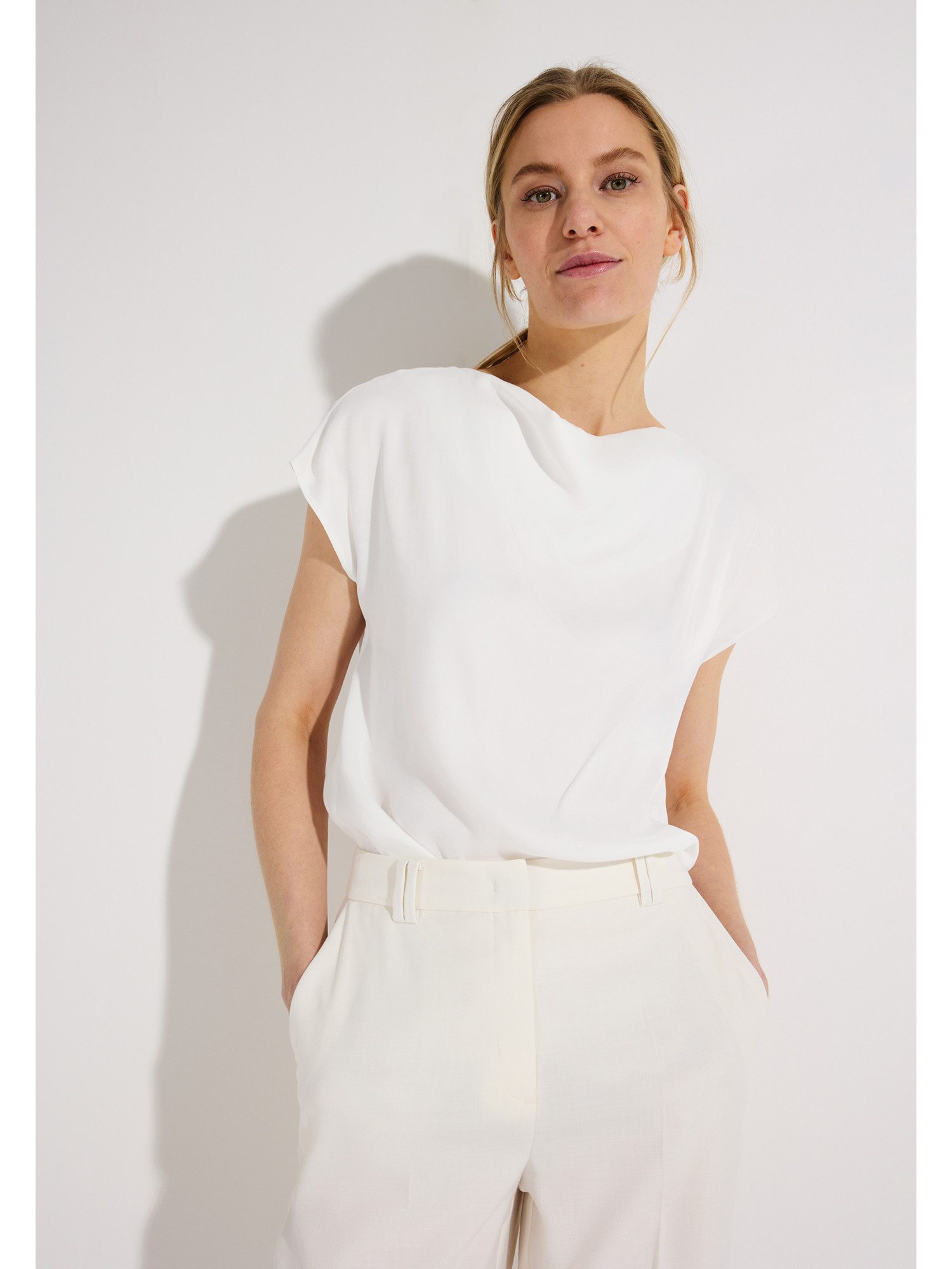 MORE&MORE Kurzarmbluse elegante Kurzarmbluse, Wasserfallausschnitt