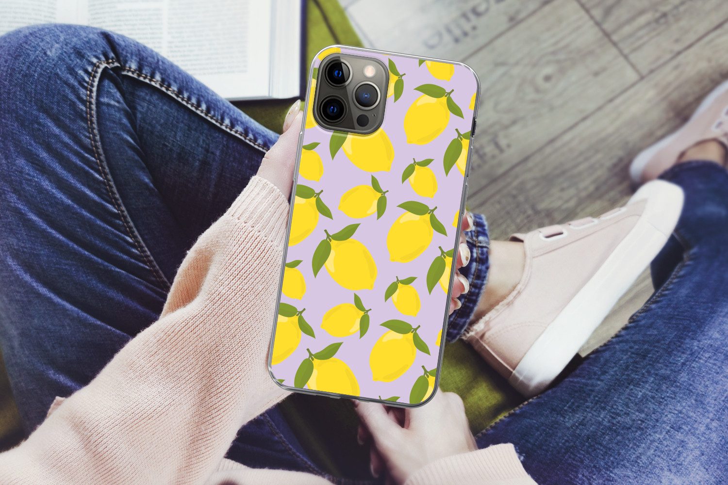 MuchoWow Handyhülle für Apple iPhone 13 Pro Max Muster Zitronen - Gelb - Lila - Muster - F, Smartphone-Bumper, Print, Handy Schutzhülle Dünn