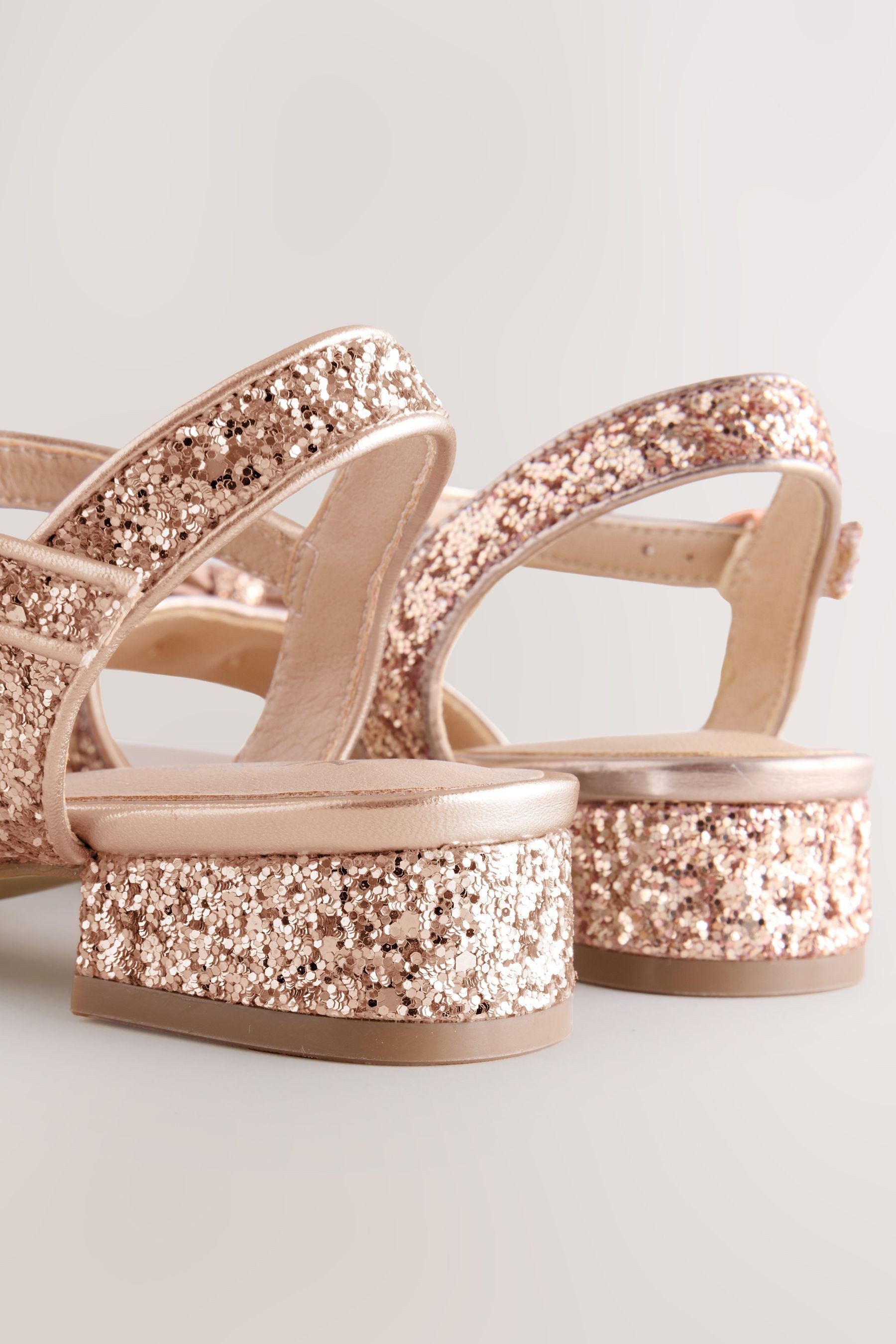 Next Sandalette mit Schleifendetail Sandalette (1-tlg)
