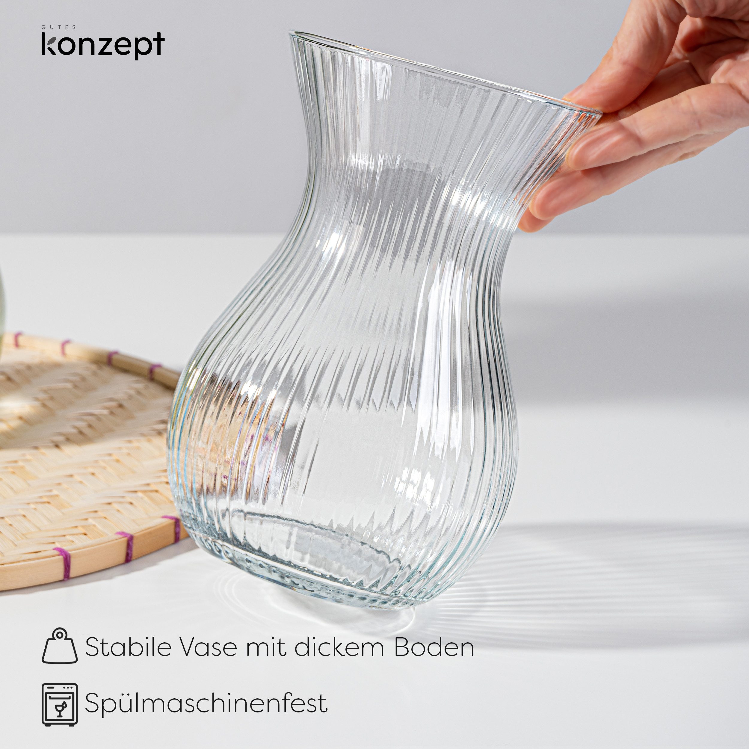 KONZEPT Tischvase Glasvase geriffelt 18 cm hoch, Ø11 cm – stilvolle Tischvase aus Glas (Set, 2 St), für Blumen, Tulpen & Deko im Wohnzimmer oder Büro – Bild 5 von 5
