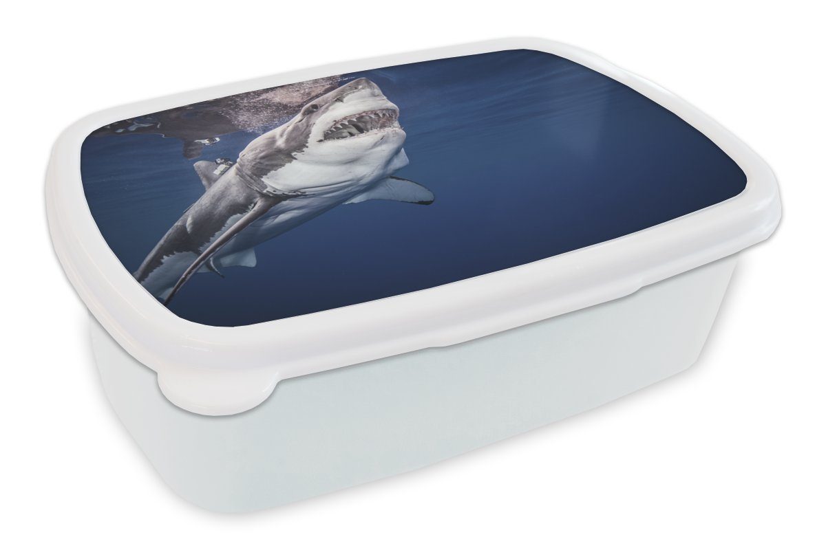 MuchoWow Lunchbox Menschlicher Hai, weiß Brotdose, Kunststoff, Erwachsene, Brotbox und für für Kinder und Mädchen Jungs (2-tlg)