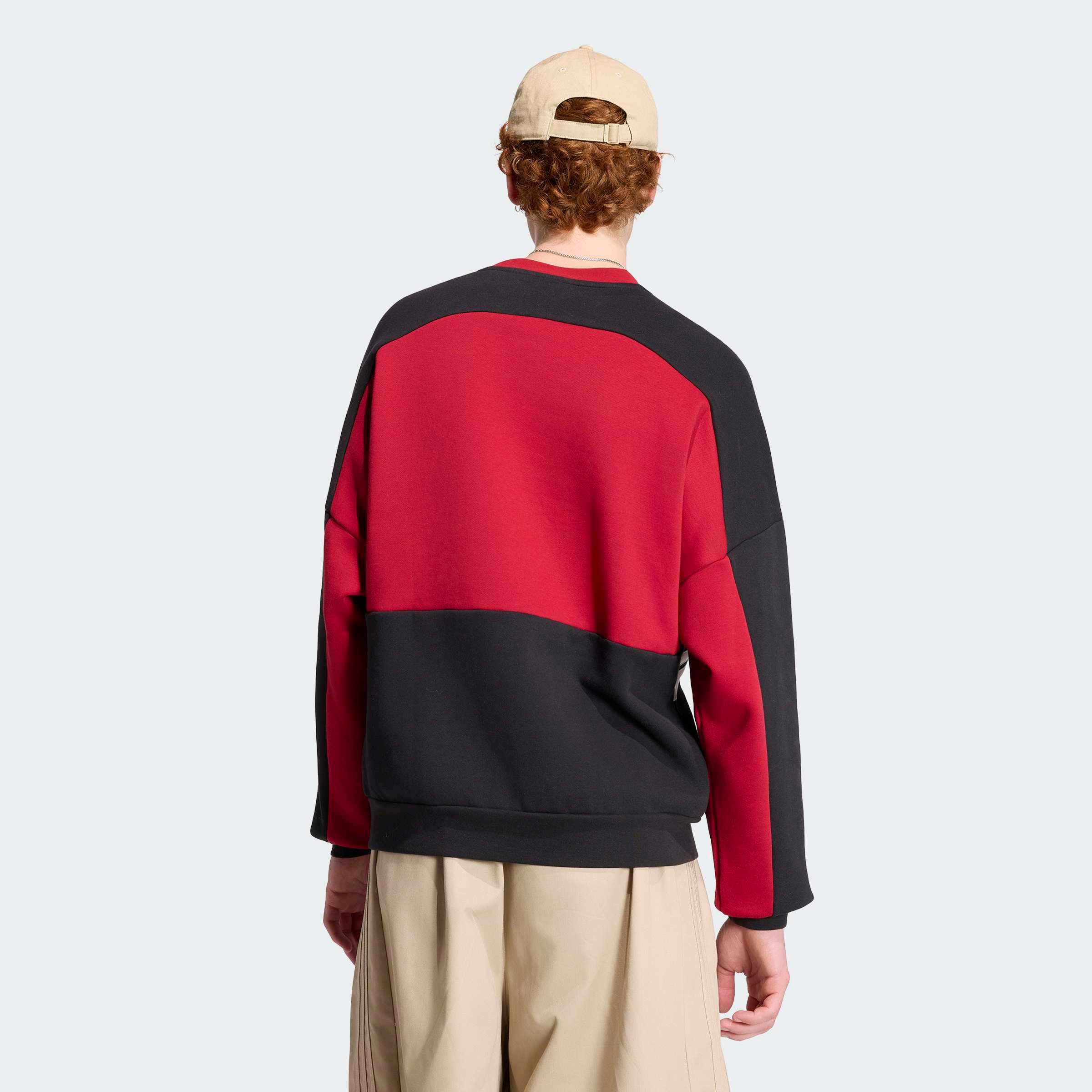 adidas Originals Sweatshirt MUC CRW für Erwachsene, mit Rundhalsausschnitt, ohne Verschluss, normale Länge