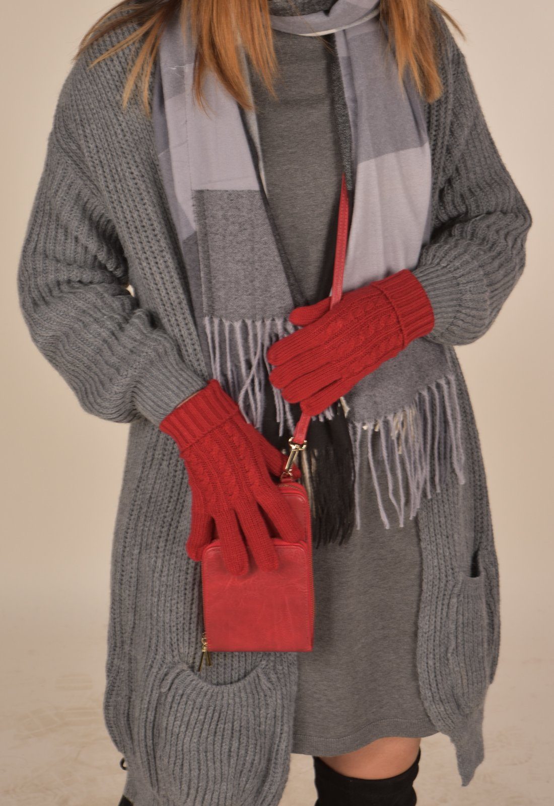 styleBREAKER Strickhandschuhe Strickhandschuhe mit Zopfmuster (1-St)