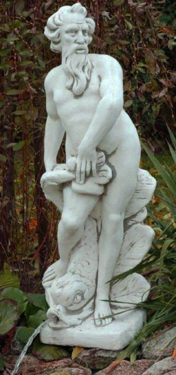 Casa Padrino Skulptur Jugendstil Wasserspeier Skulptur Neptun mit Fisch Grau 30 x 35 x H. 132 cm - Elegante Wasserspeier Stein Figur - Barock & Jugendstil Garten Deko Accessoires