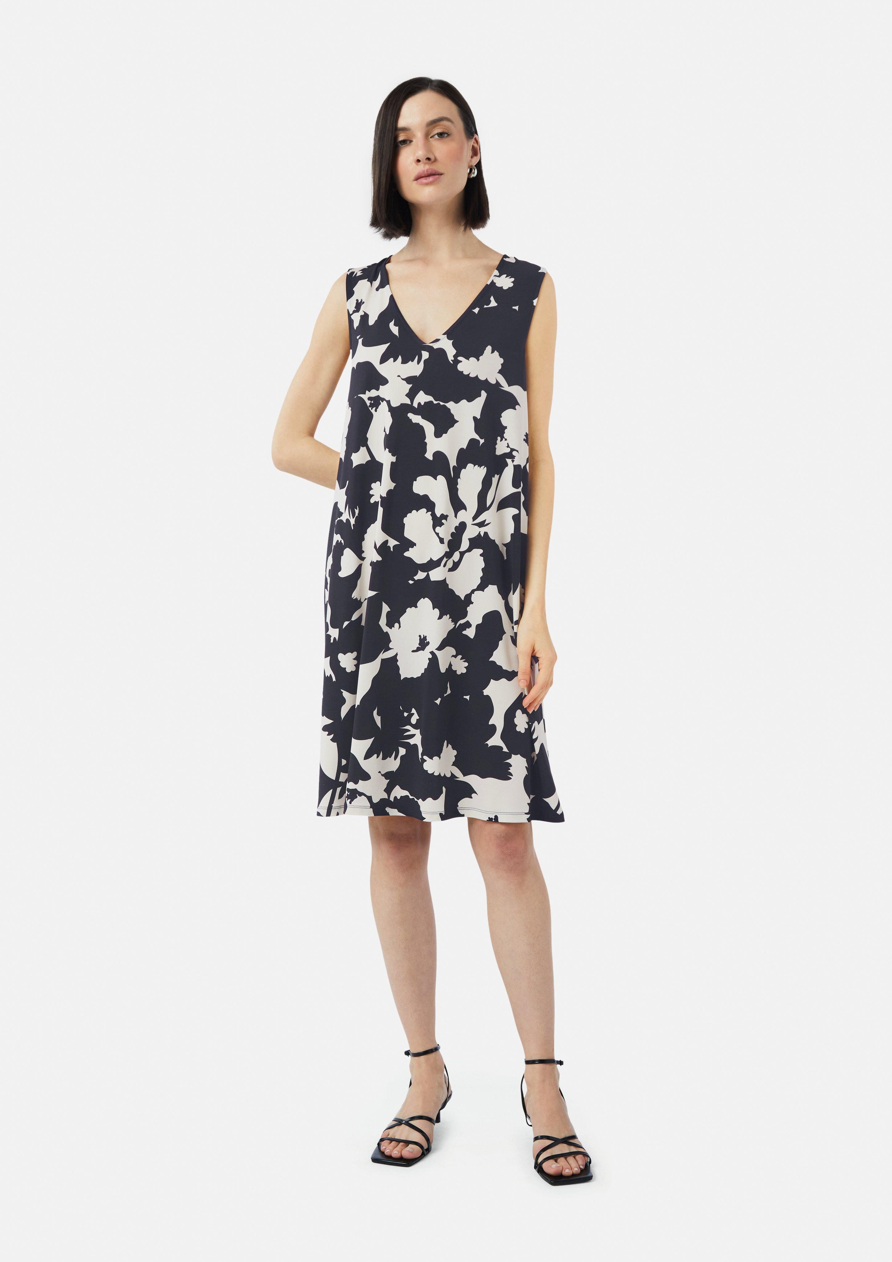 Minikleid Kurzes Kleid in A-Shape mit V-Ausschnitt