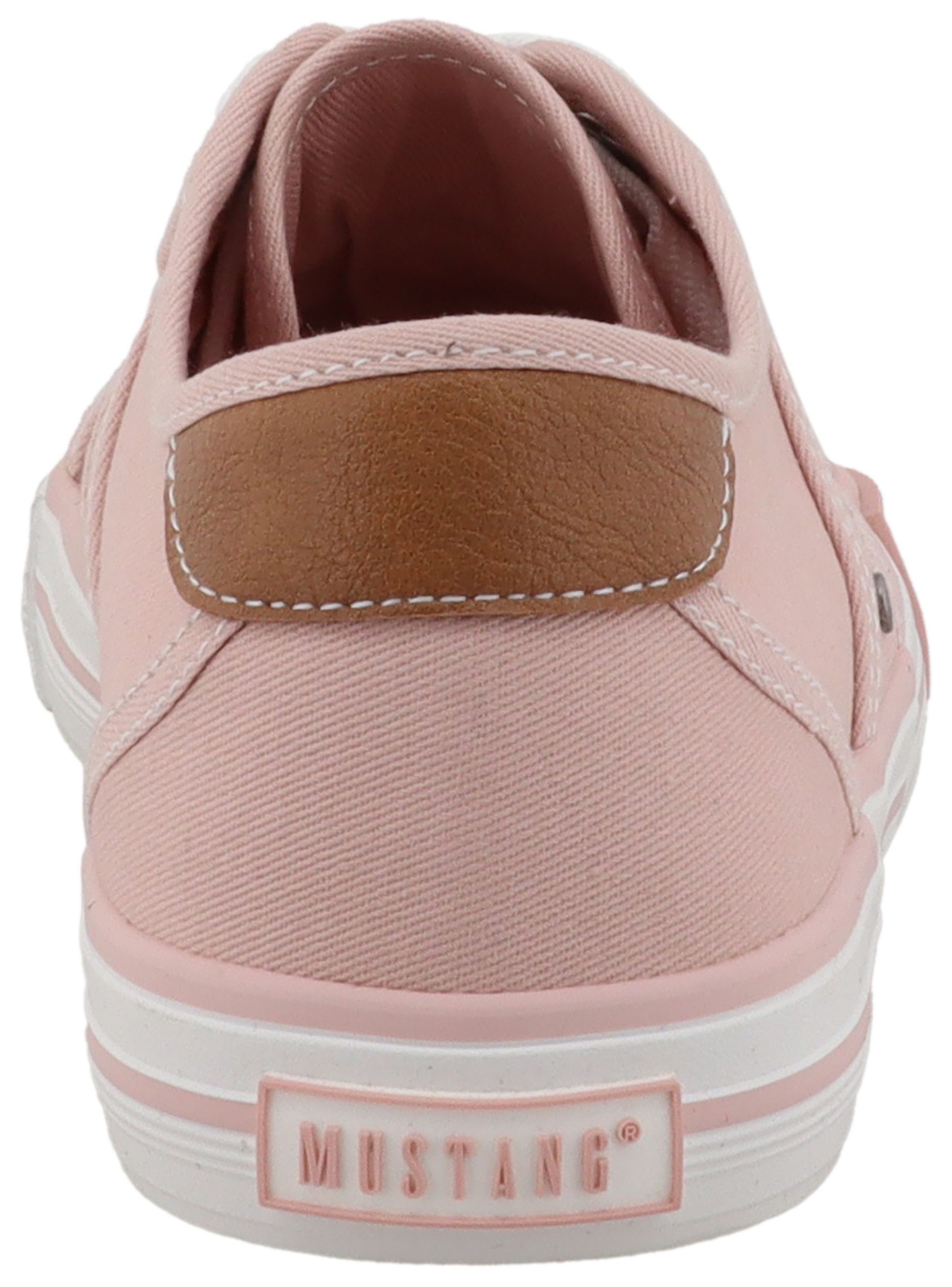 Mustang Shoes Winona Sneaker Freizeitschuh, Halbschuh, Schnürschuh mit seitlichem Logoschriftzug
