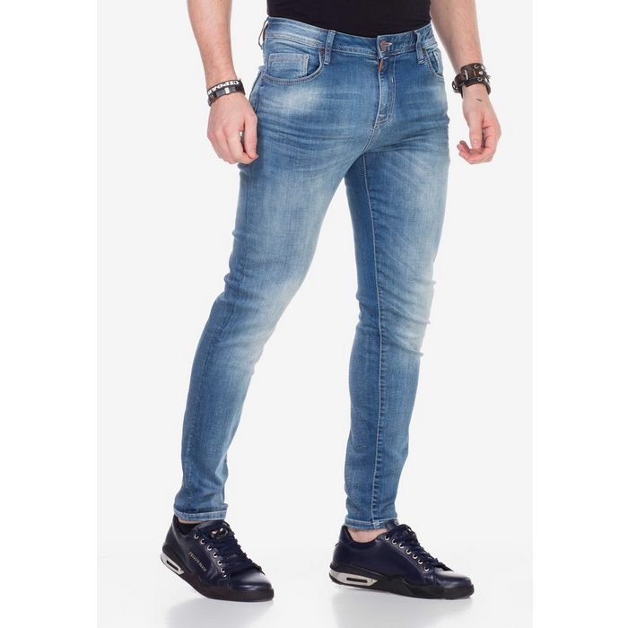Cipo &amp; Baxx Slim-fit-Jeans mit verwaschenen Look NZ8257