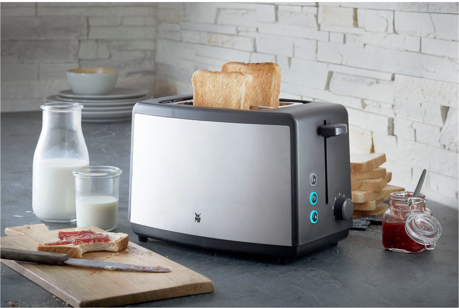 WMF Toaster Bueno Edition, 2-Scheiben-Toaster mit integriertem Brötchenaufsatz, 2 kurze Schlitze, für 2 Scheiben, 800 W, 7 Bräunungsstufen, Brotzentrierung, Krümelschublade, Cromargan Gehäuse