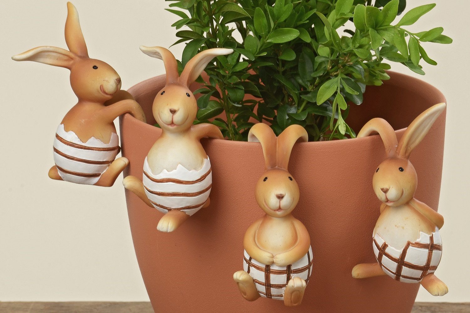 BOLTZE GRUPPE GmbH Osterfigur Dekofigur Osterhase Kunstharz H.8 cm 2er Set