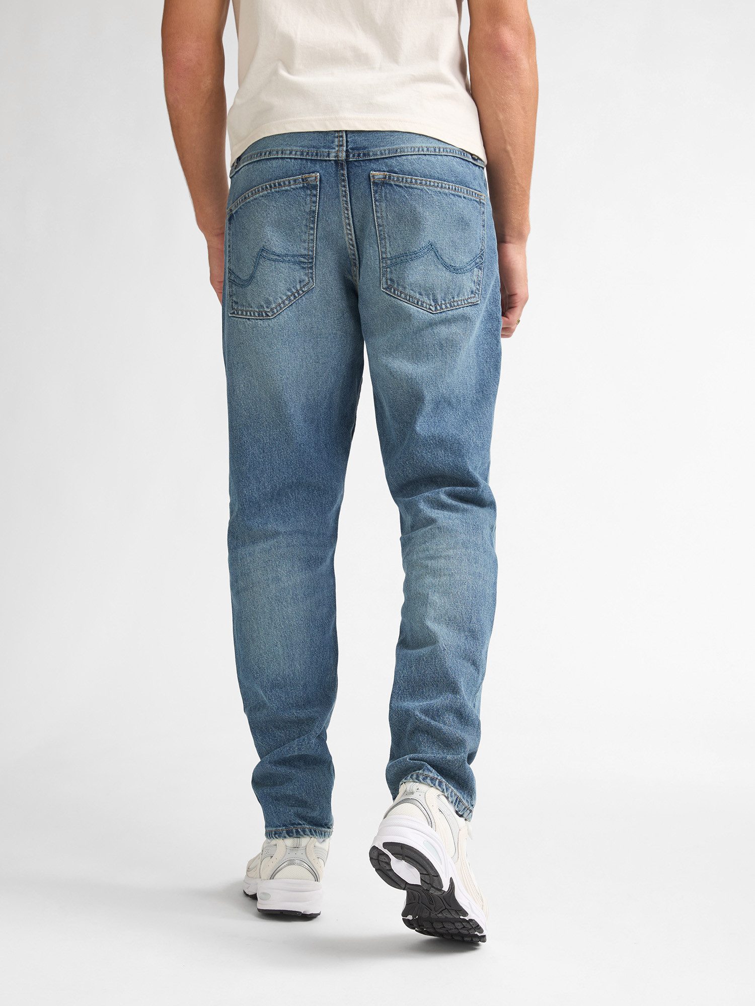 Petrol Industries Gerade Jeans Timber Tapered Denim-Jeans Escorpión