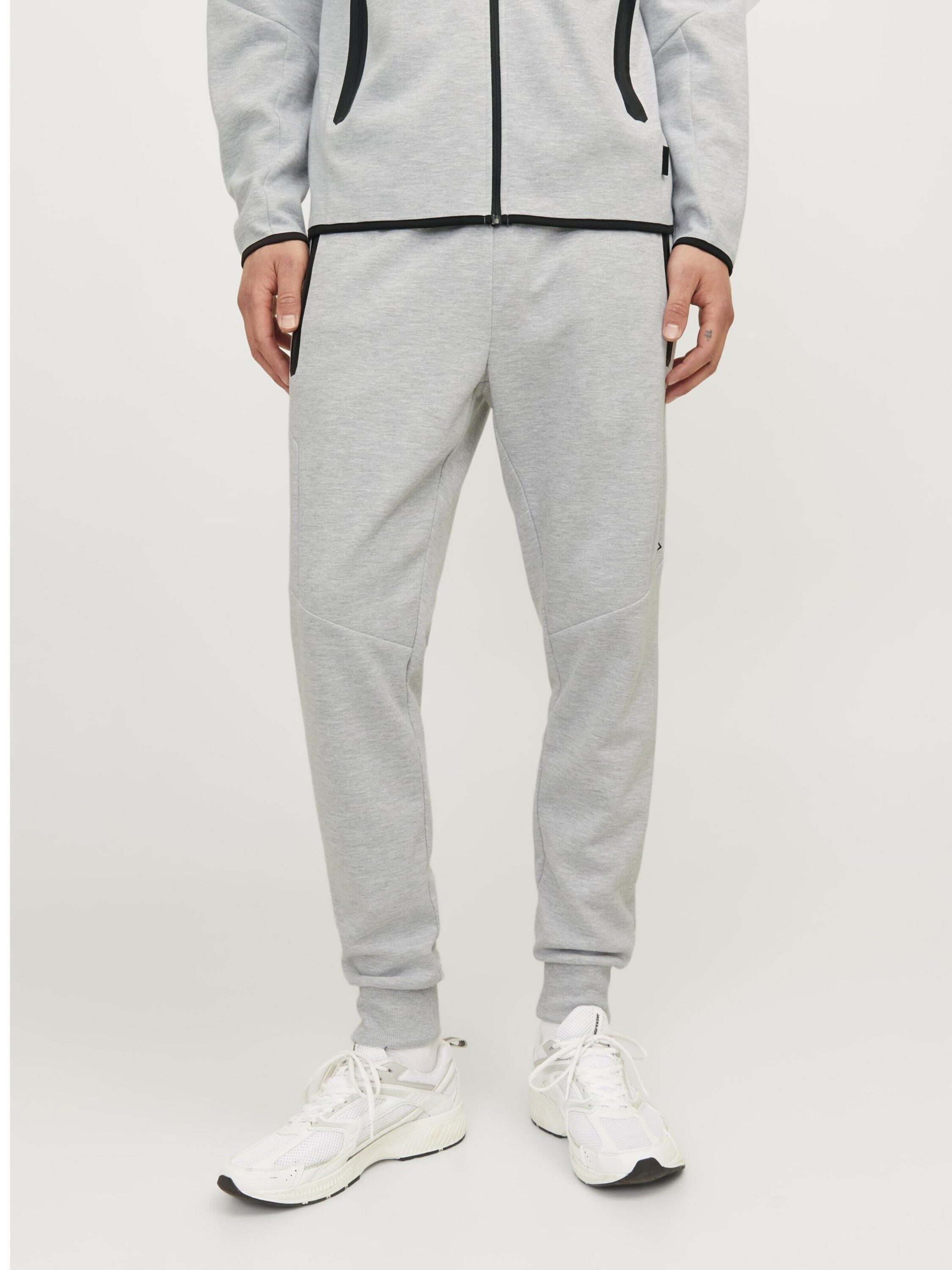 Jack & Jones Sweathose Will Fusion (1-tlg). Reduzierter Preis € 34,90. Unverbindliche Preisempfehlung € 49,90