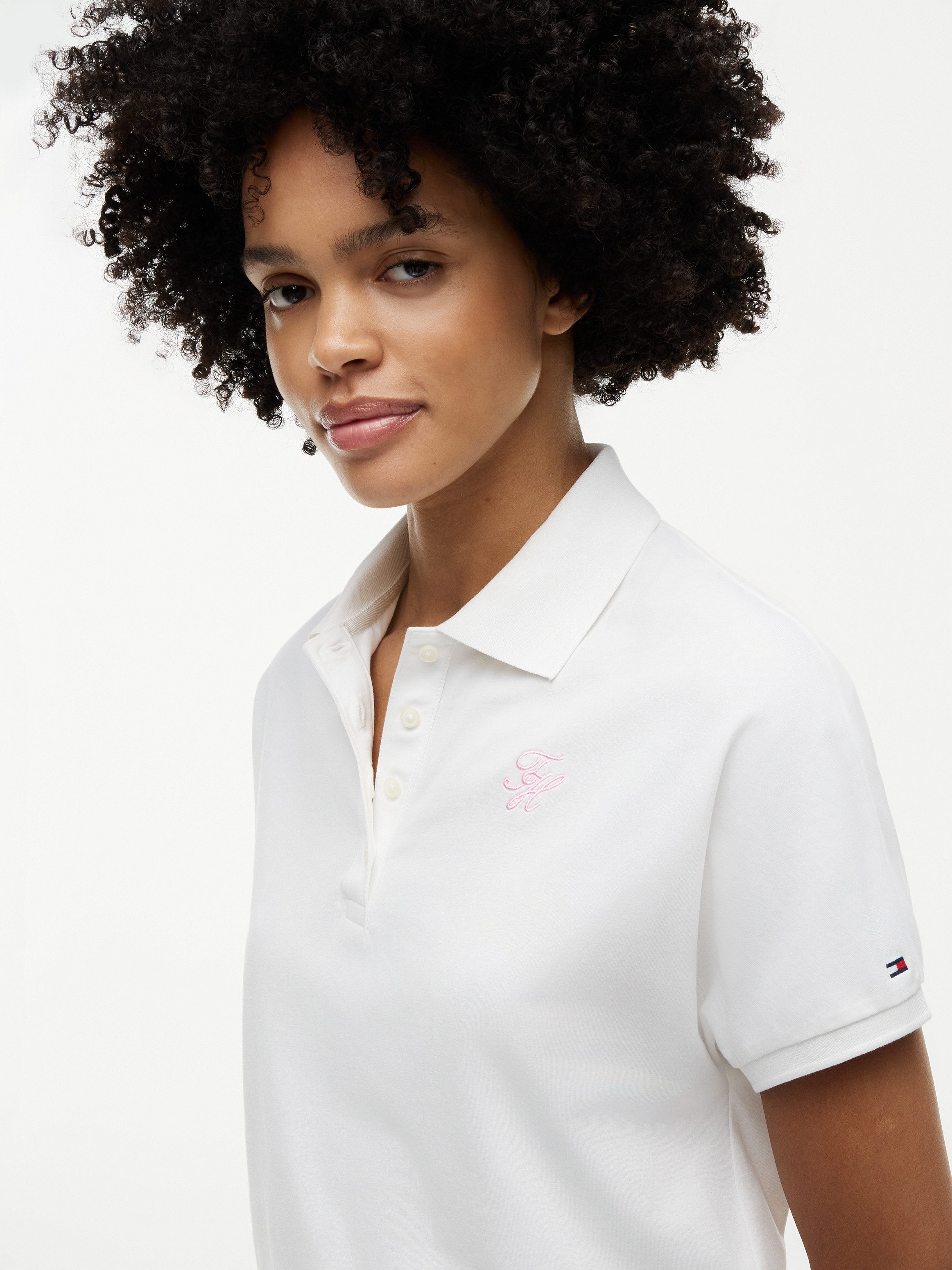 Tommy Hilfiger Poloshirt TH SCRIPT MODERN SS POLO Baumwollmischung, Polokragen, kurze Knopfleiste