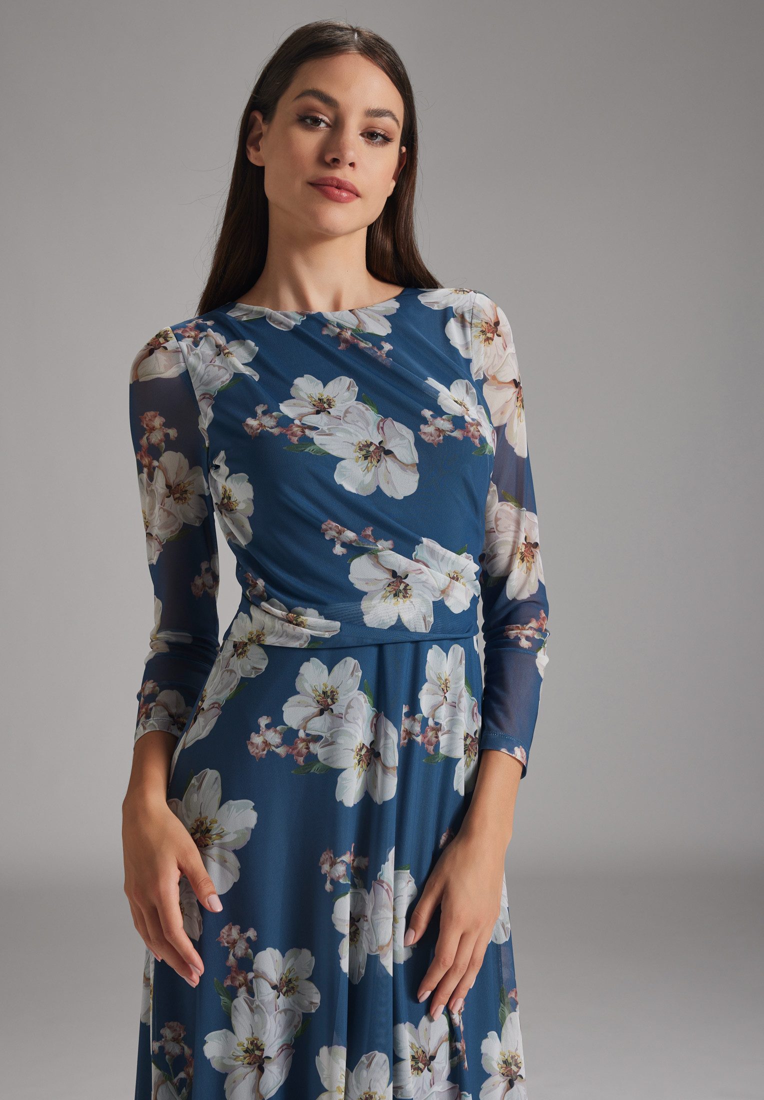 SWING Cocktailkleid - Midilanges Meshkleid mit 3/4-Arm Taillierte Schnitt mit fließendem Rock