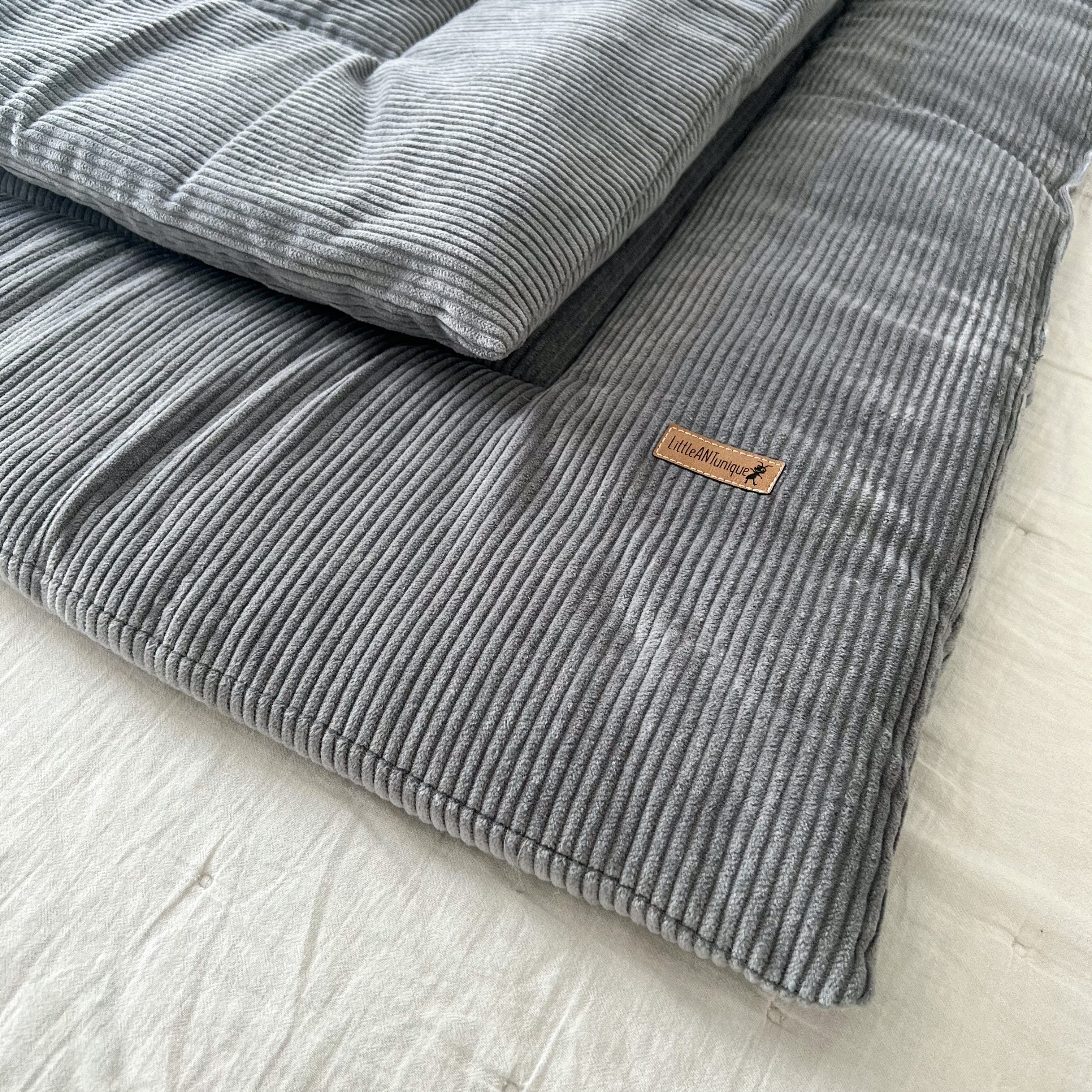 Krabbeldecke Laufgittereinlage, Spielmatte Cord grau, LittleANTunique