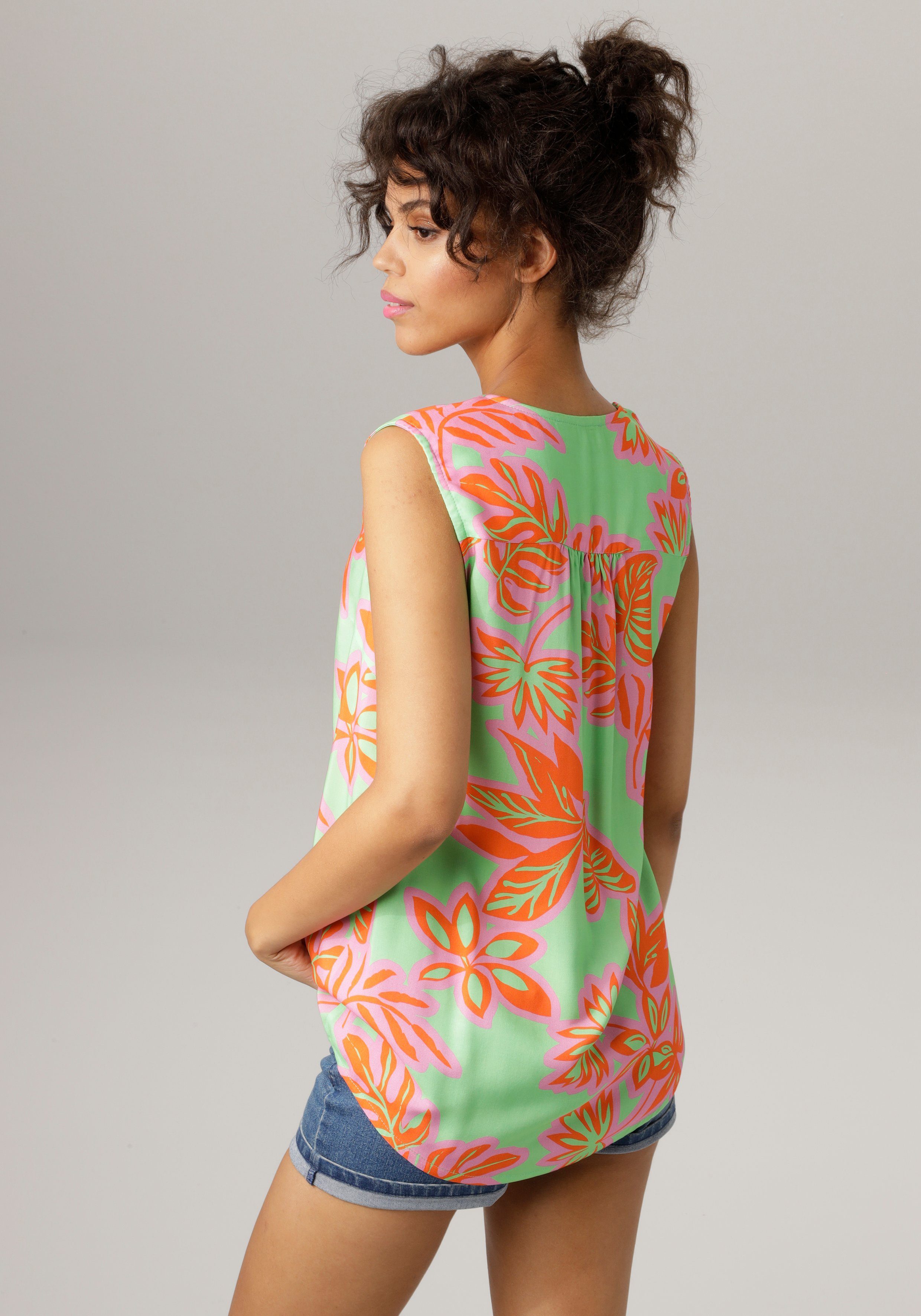Aniston CASUAL Blusentop mit farbintensivem, großflächigem Blätter-Druck günstig online kaufen